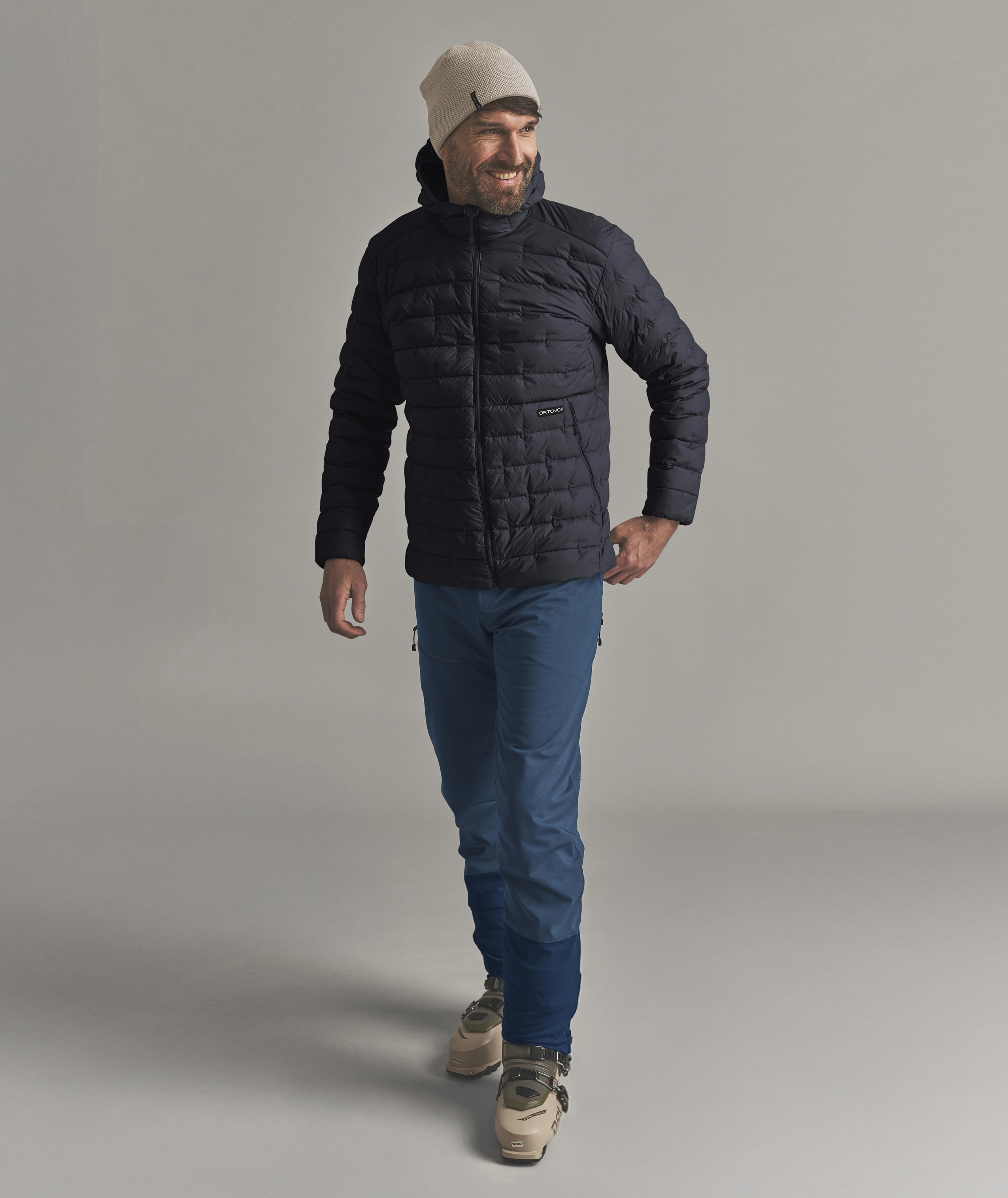 DOWNWOOL 180 HOODED JACKET M DOWNWOOL 180 HOODED JACKET M