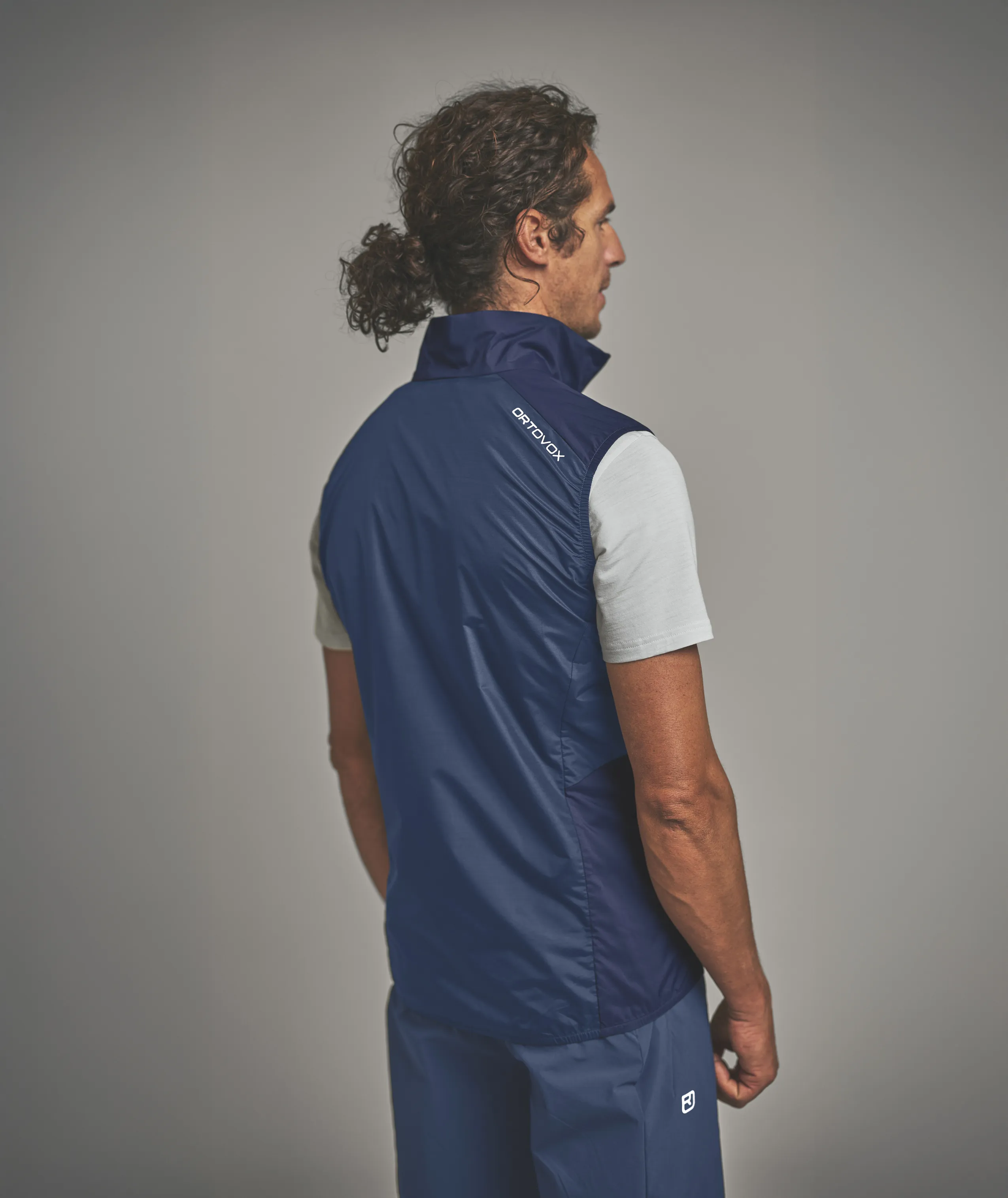 62762-TRACE_WINDBREAKER_VST_M-D-03.jpg