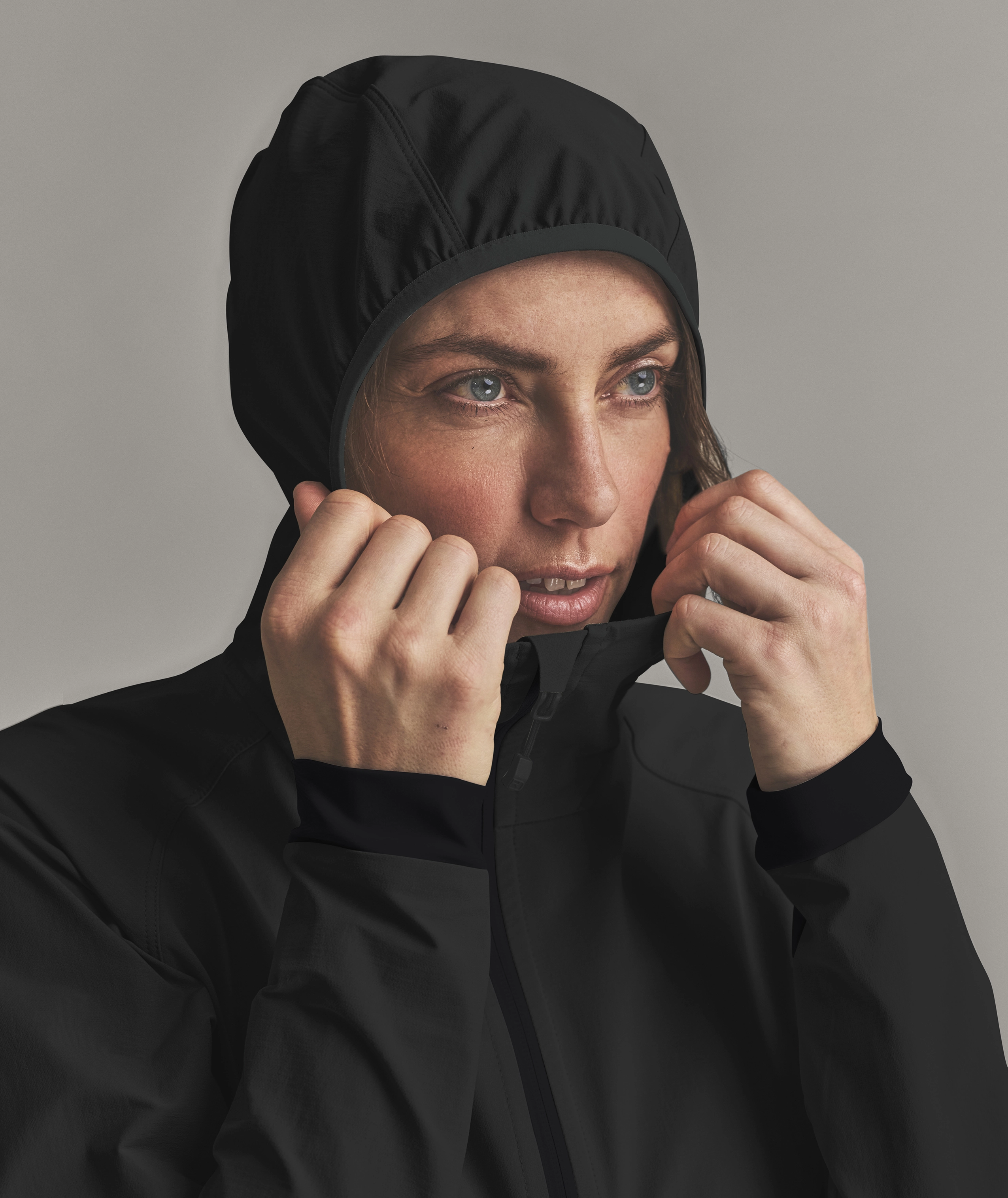 VENET SOFTSHELL HOODED JKT W VENET SOFTSHELL HOODED JKT W