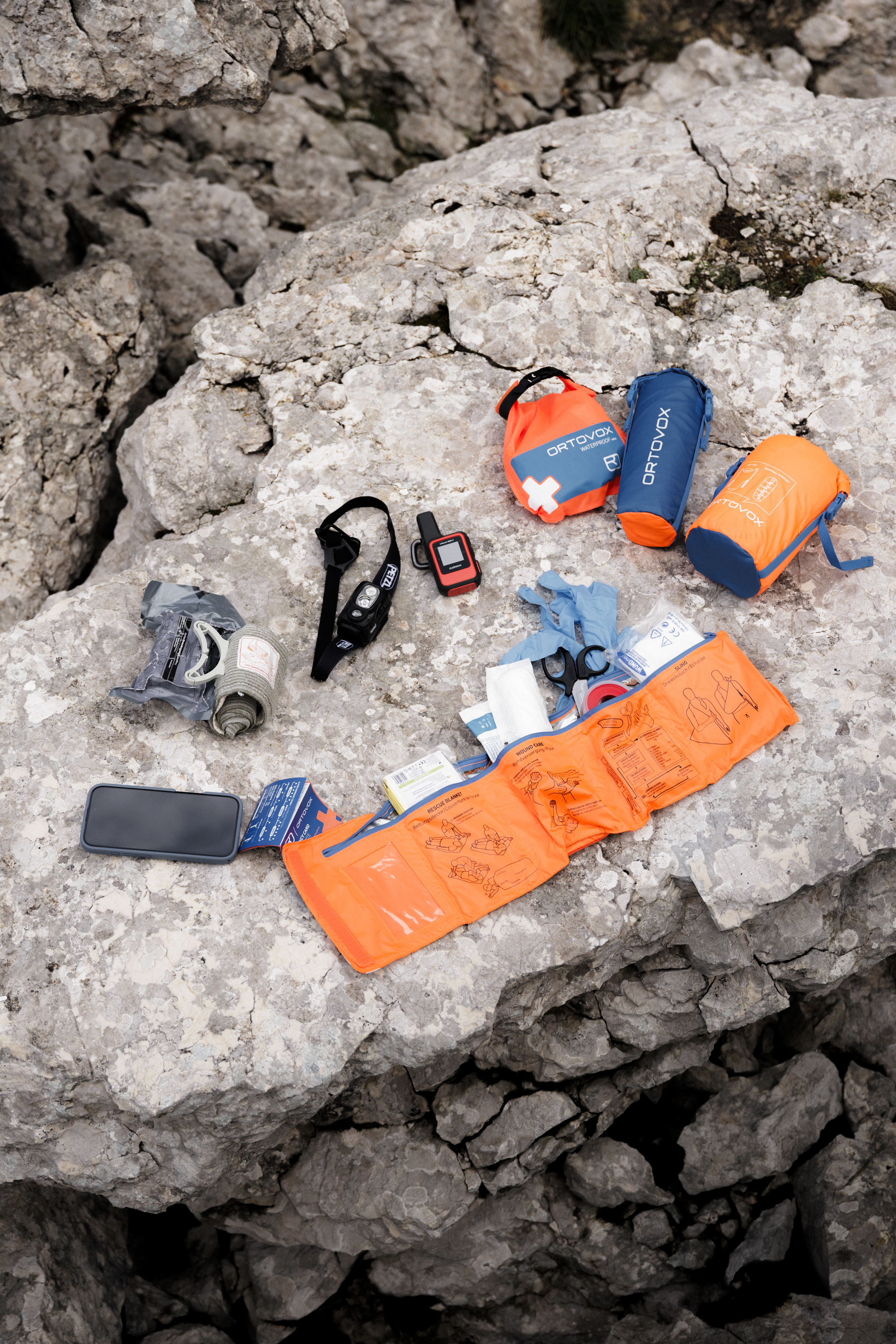 N5A4747_CLIMBING_FIRST AID_SS26_Rofan_MaxDraeger_MedRes N5A4747_CLIMBING_FIRST AID_SS26_Rofan_MaxDraeger_MedRes