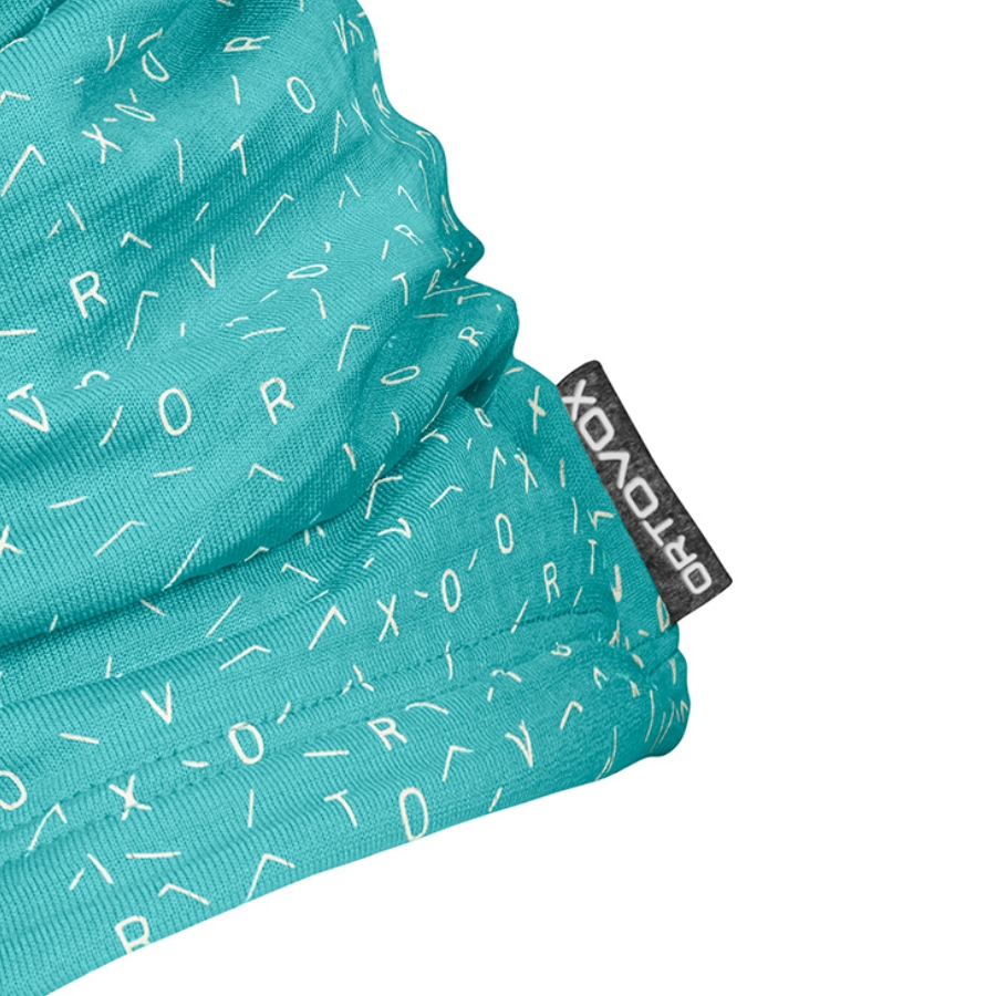 Clothing, Scarf, Clothing, Scarf