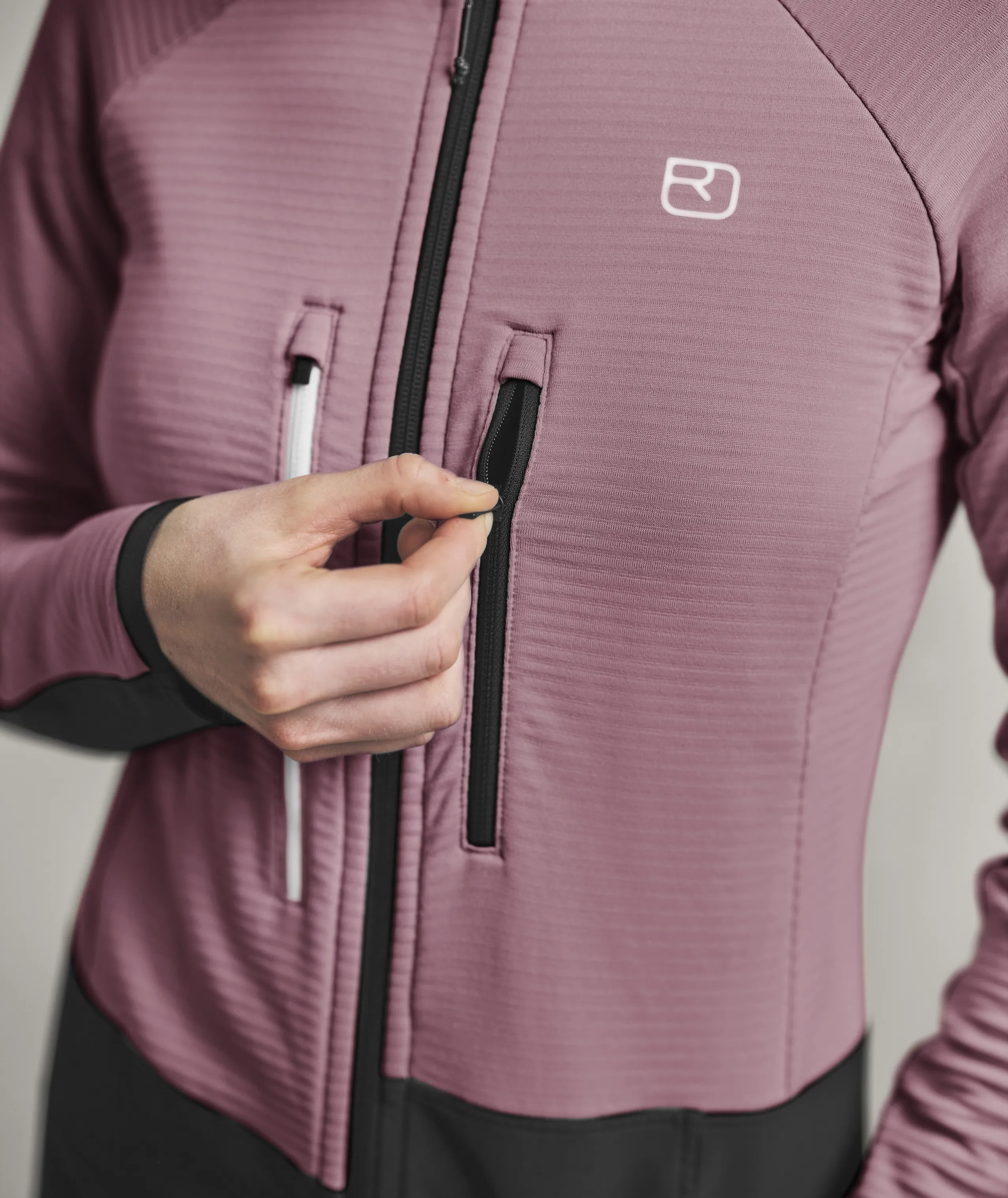 87303-35401-FLEECE_RIB_JACKET_W-D-03.jpg, jacket, softshell, zipper, pocket, pink