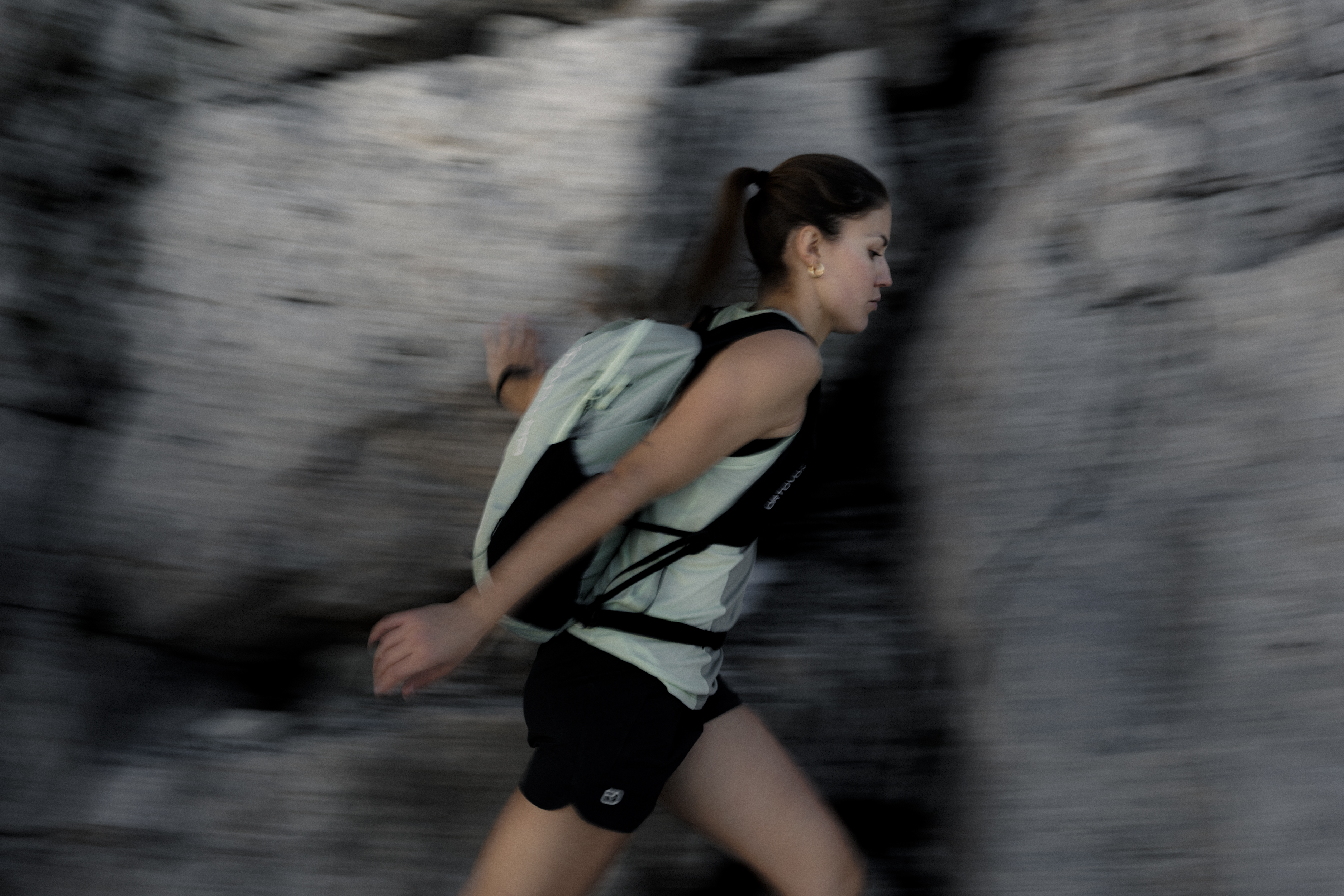 <p style="text-align: center;"><b style=""><font color="#ffffff">Mountain stories</font></b></p>