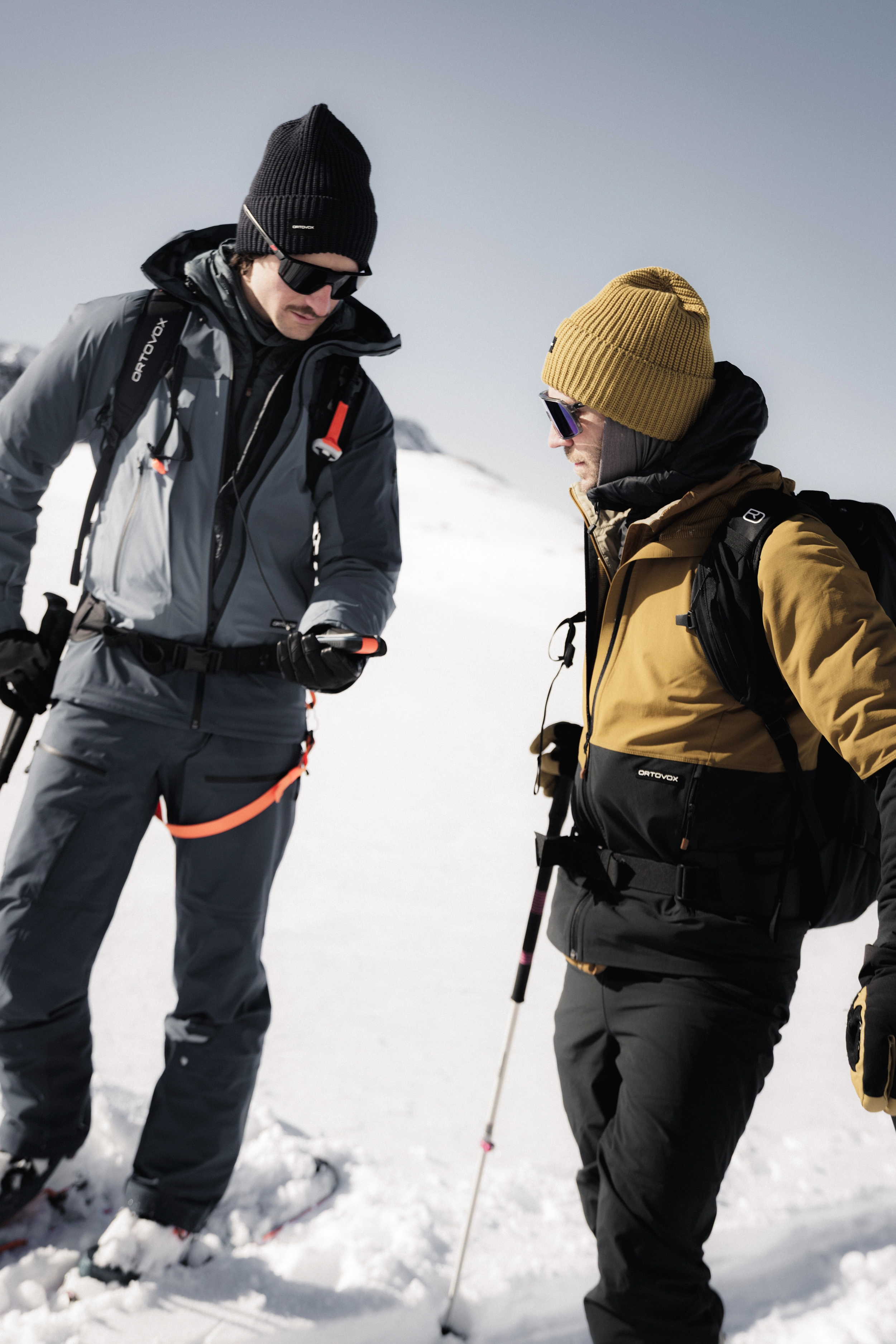 DA_3864_SAFETY SNOW_Stubai_WS2627_MaxDraeger_MedRes skiing, hiking, snow, outdoor, jacket