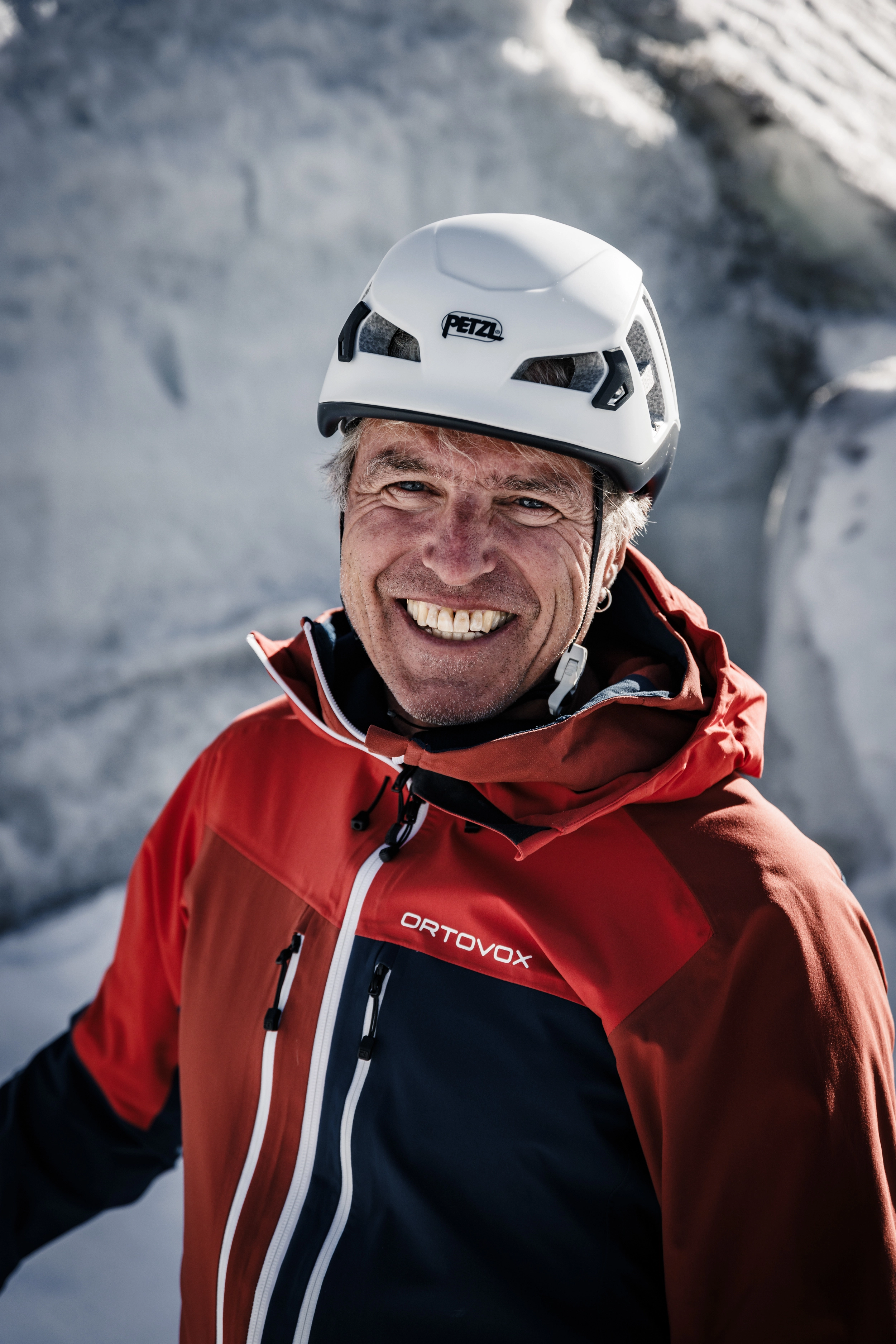 _DB_1148_SAFETY ICE_S24_PIZ PAL_MaxDraeger_MedRes_(2) climber, helmet, jacket, red jacket, outdoor gear
