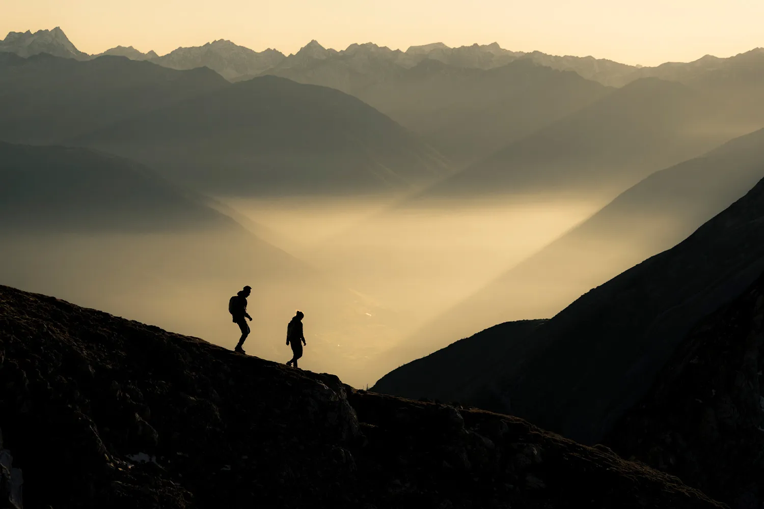 mountain, silhouette, hikers, sunrise, valley