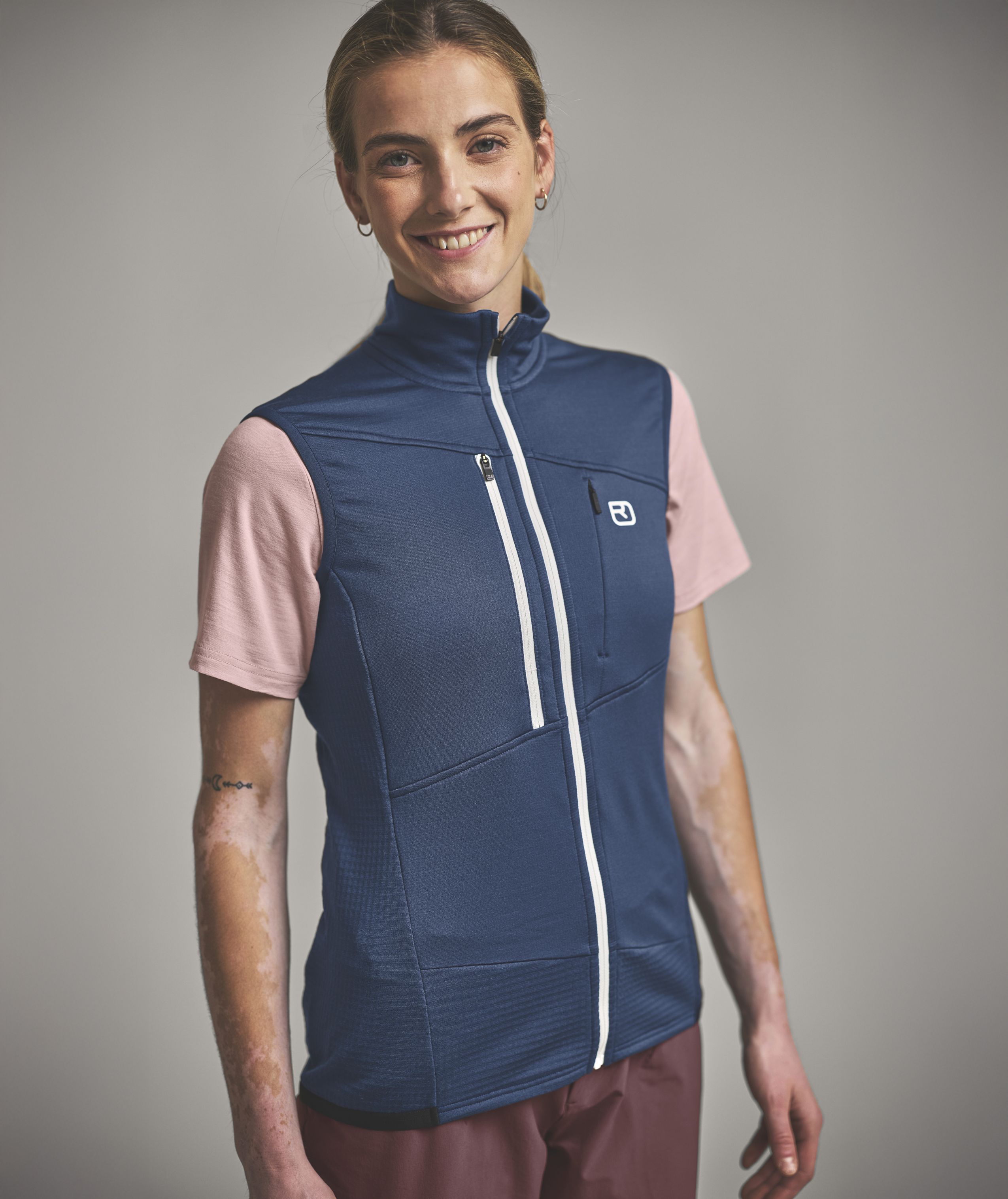 Clothing, Vest, Lifejacket, Coat, Jacket
