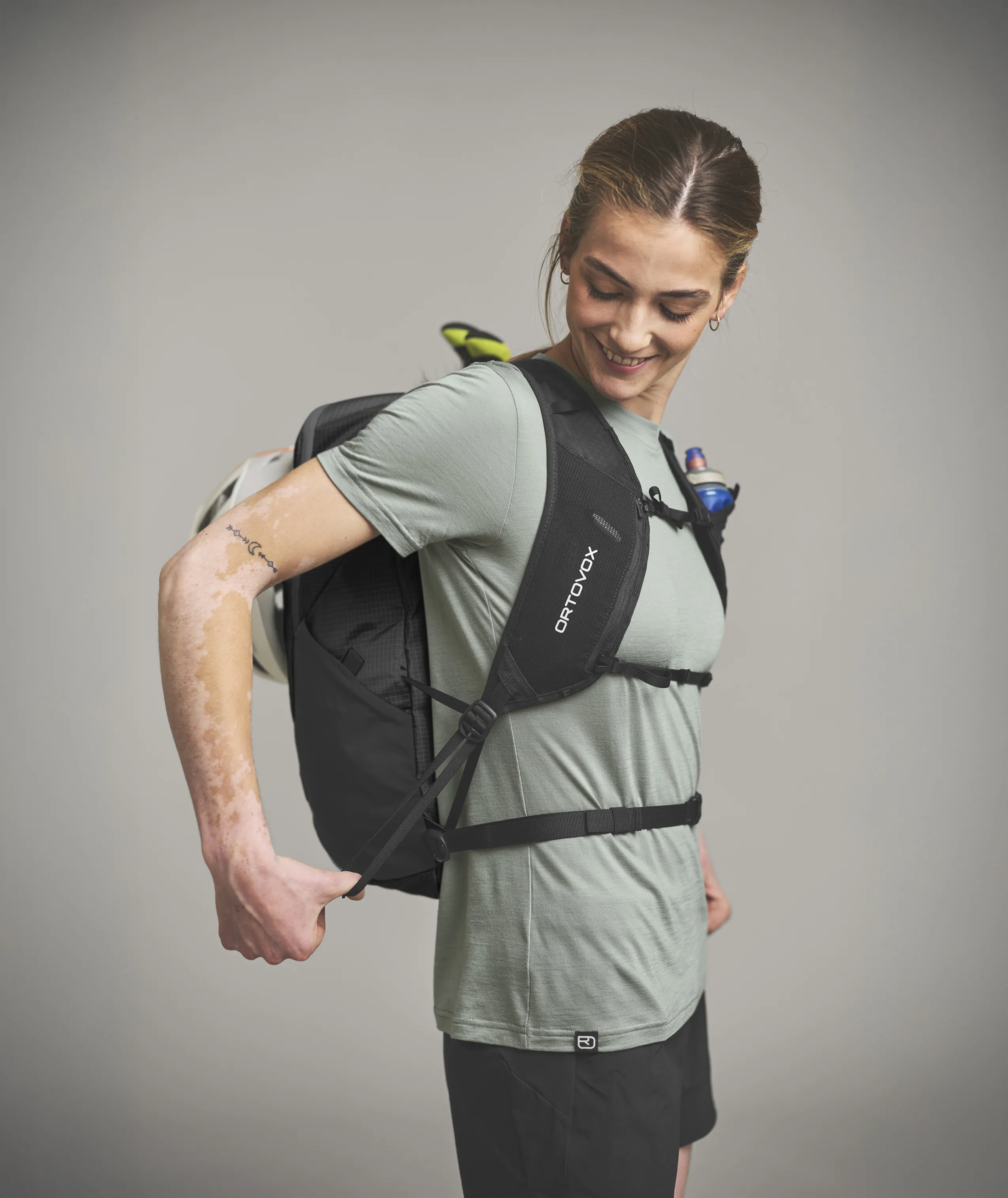 48574-90201-TRACE_20-D-04_1.jpg 48574-90201-TRACE_20-D-04_1.jpg, backpack, hiking, outdoor, vest, hydration