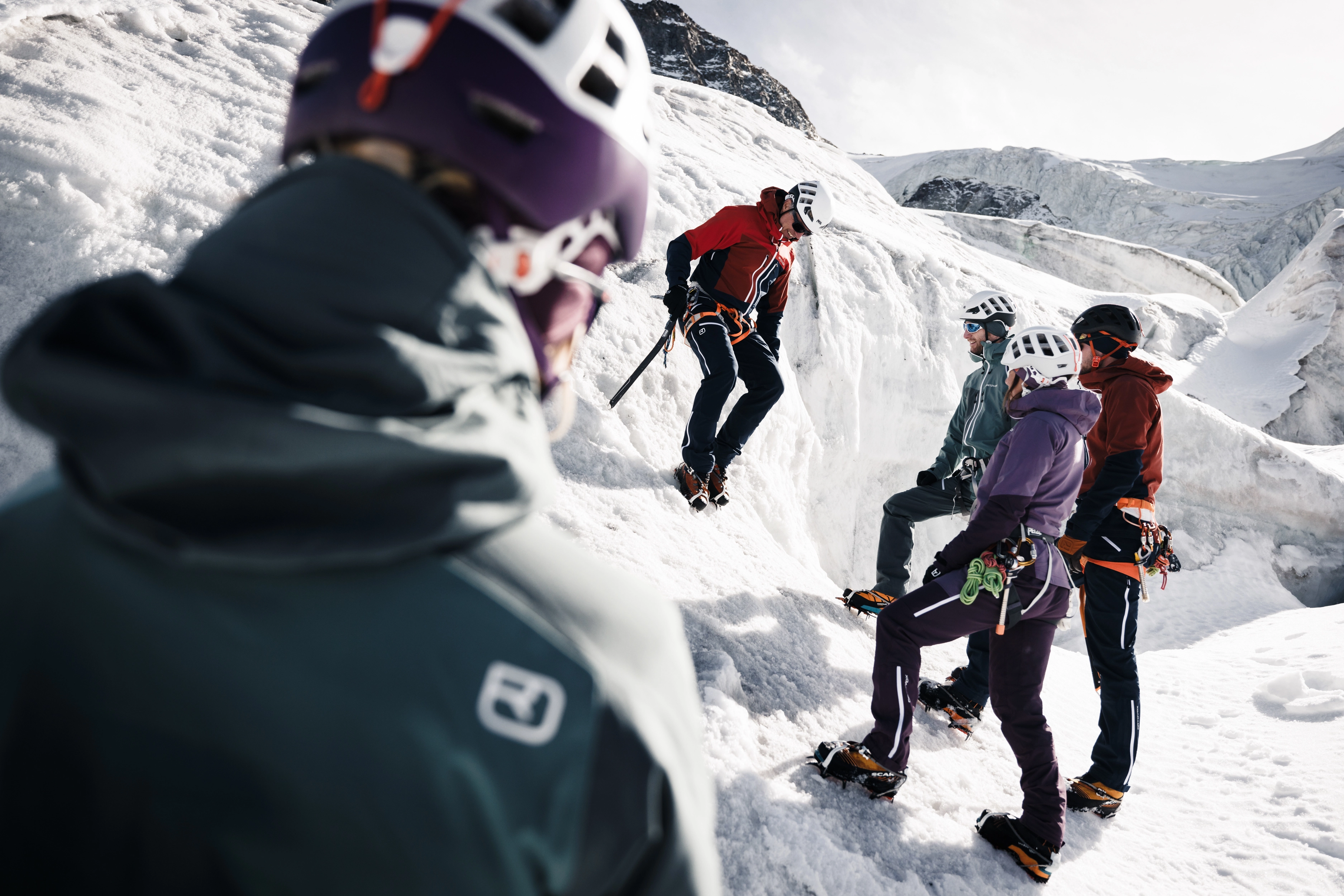 _DA_3007_SAFETY ICE_S24_PIZ PAL_MaxDraeger_MedRes_(2) snow, mountain, hikers, crampons, helmet