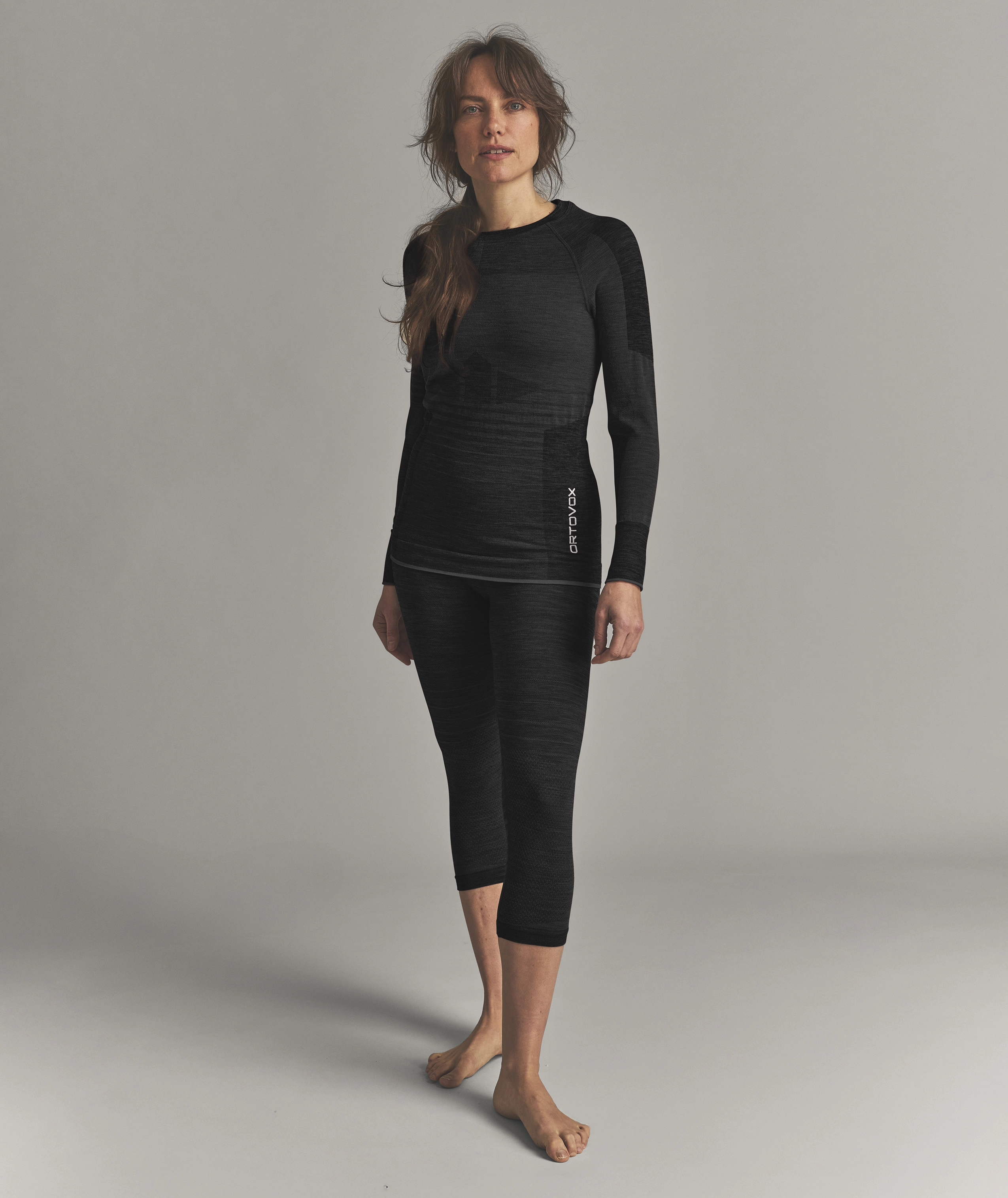 230 COMPETITION SHORT PANTS W activewear, long-sleeve top, leggings, black, stretch fabric