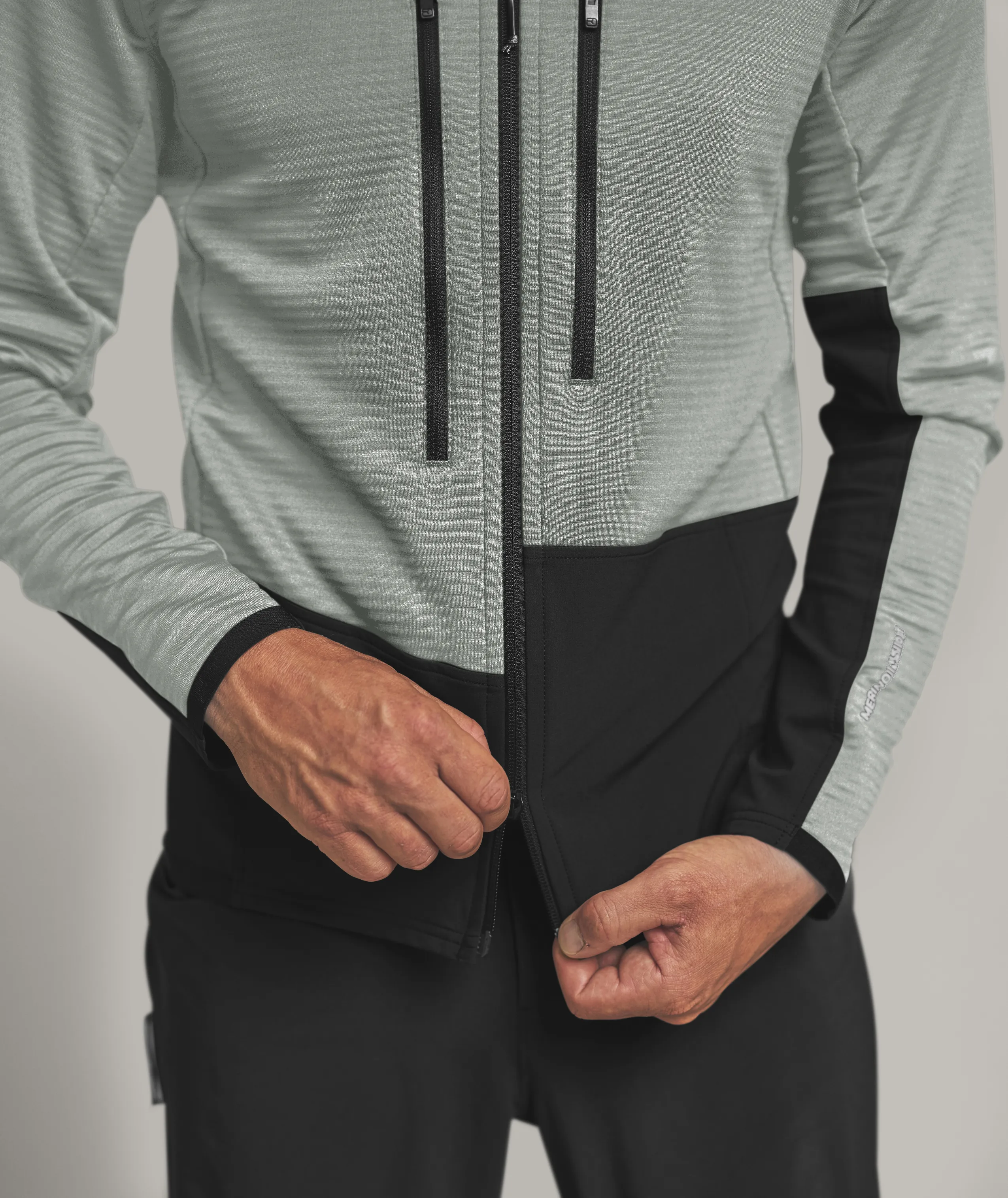 87313-63101-FLEECE_RIB_JACKET_M-D-04.jpg 87313-63101-FLEECE_RIB_JACKET_M-D-04.jpg, hoodie, zipper, two-tone, gray, black panel