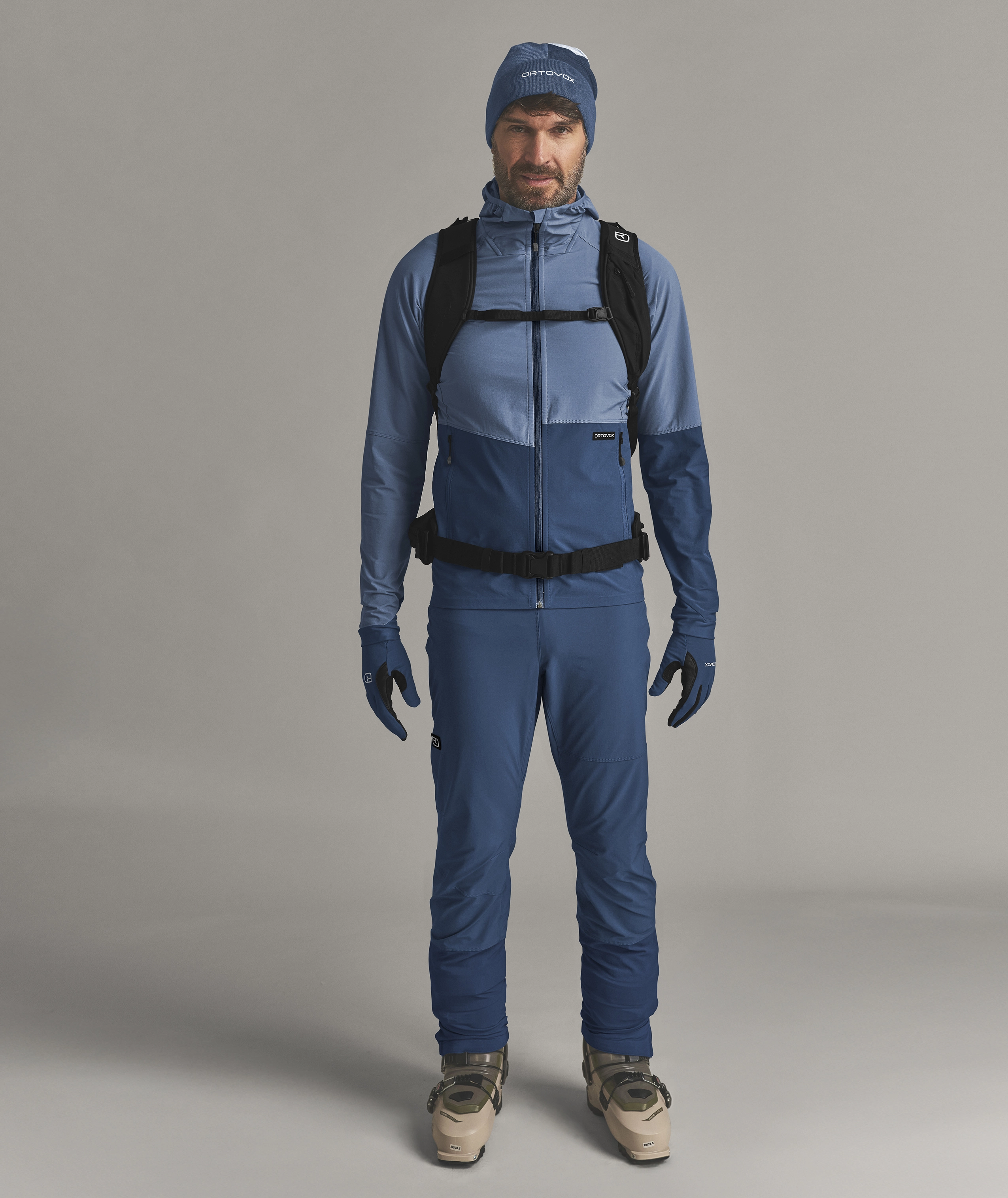 VENET SOFTSHELL HOODED JKT M VENET SOFTSHELL HOODED JKT M