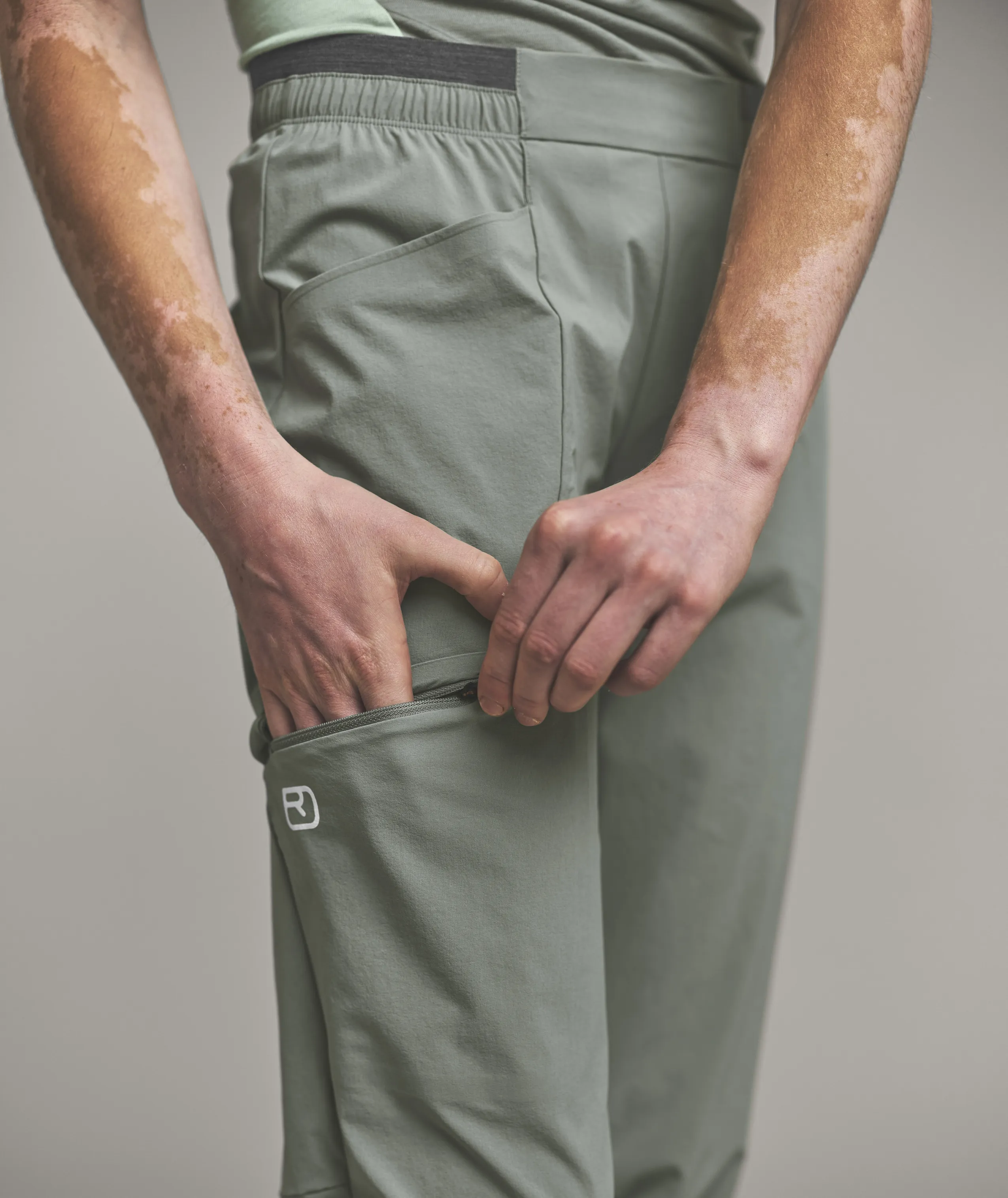 62749-TRACE_PANTS_W-D-04.jpg 62749-TRACE_PANTS_W-D-04.jpg