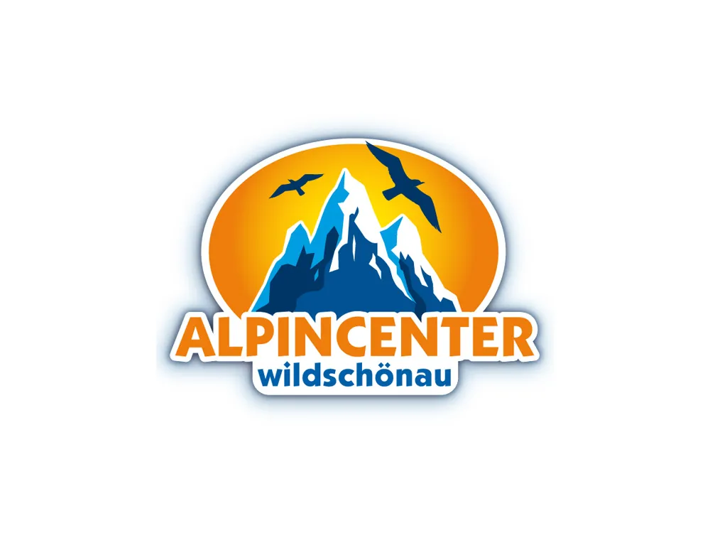 Logo, Outdoors
