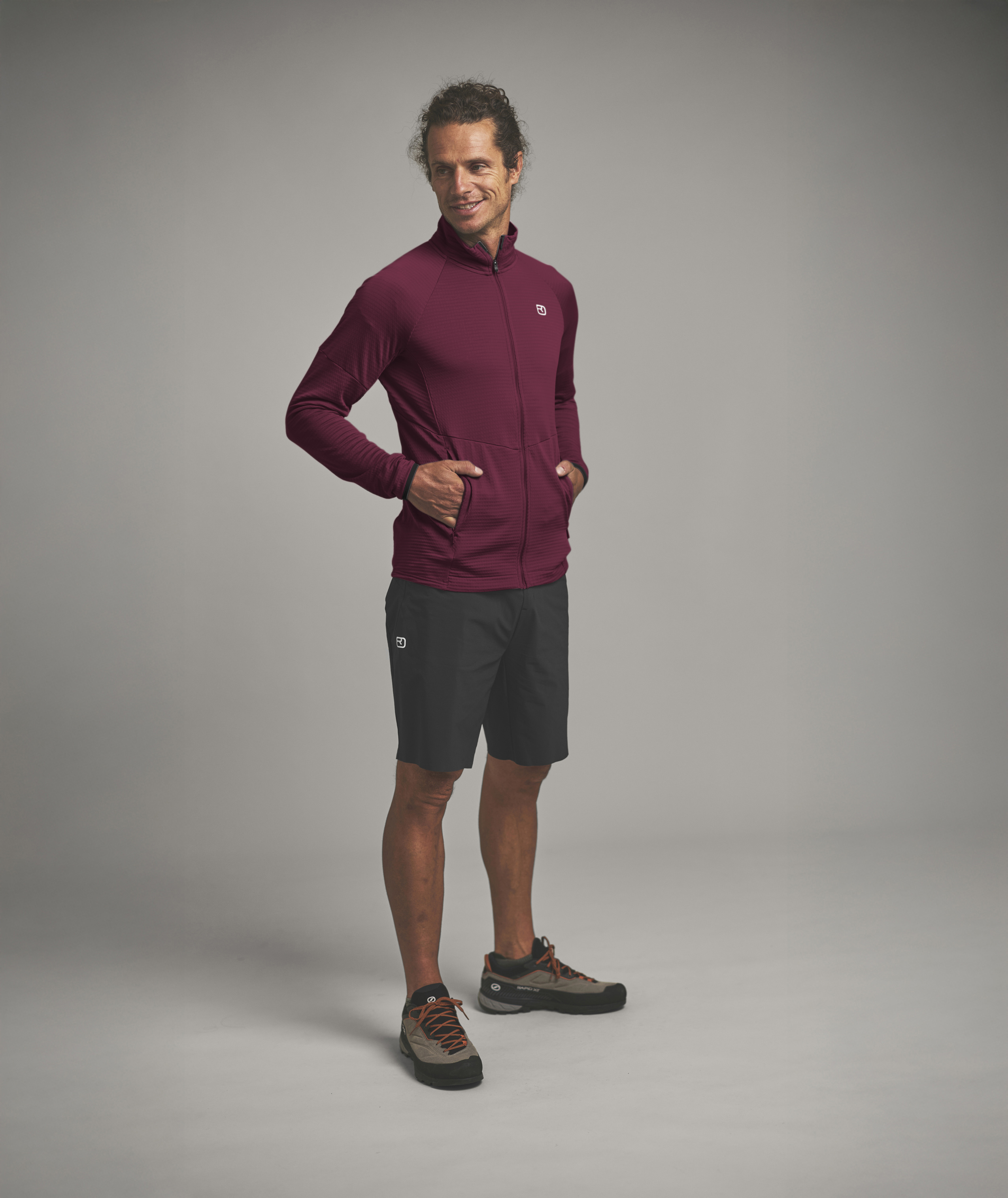 men's jacket, zip-up jacket, burgundy, long-sleeve, pocketed