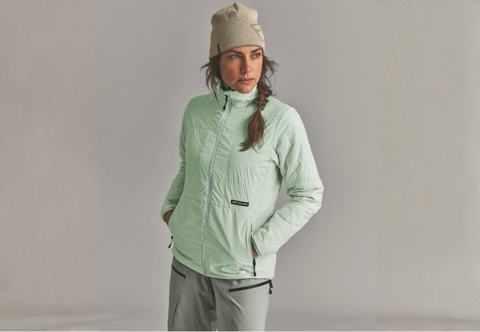 6 (1) jacket, softshell, mint, padded, zippered