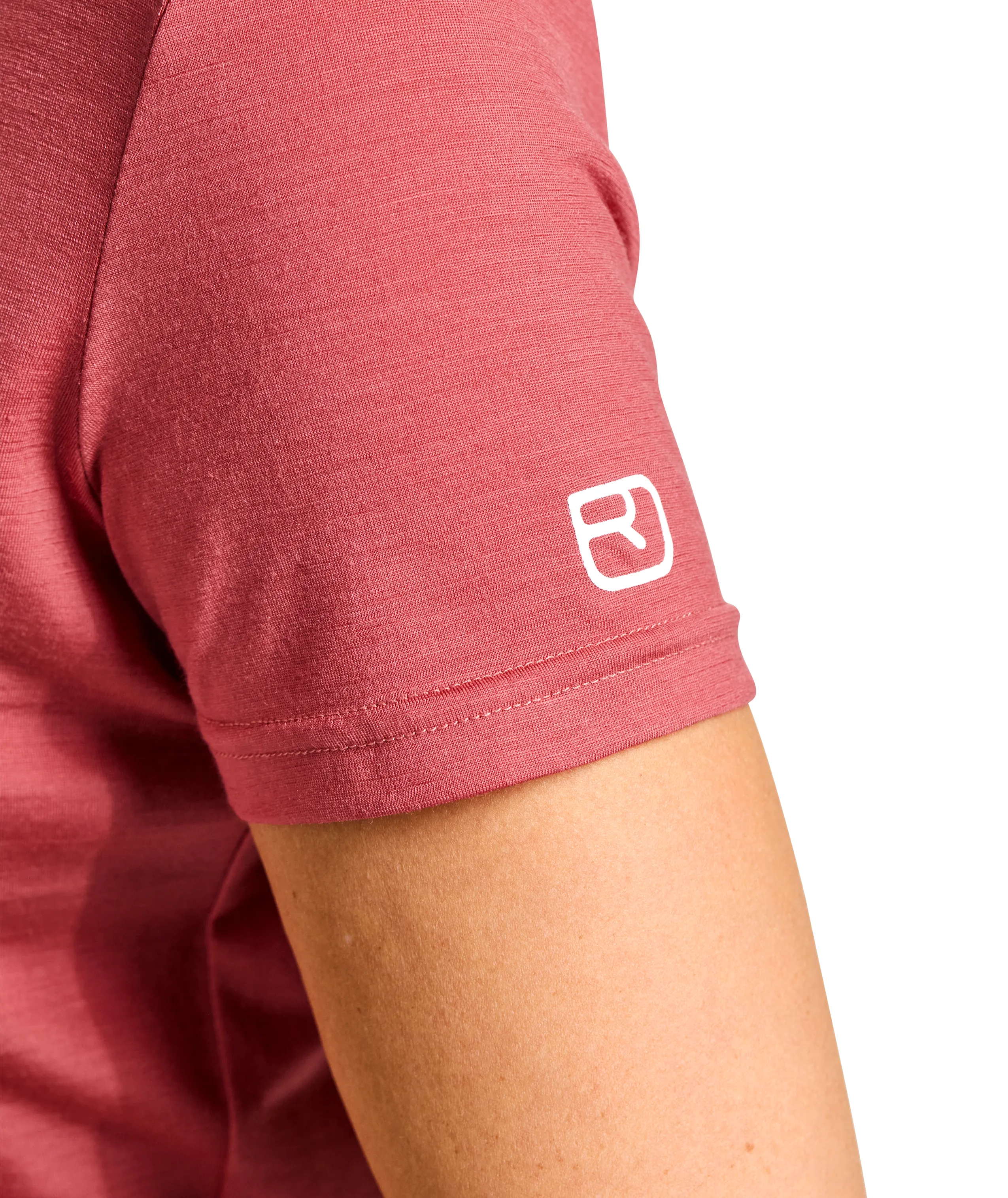 84056-34901-150_COOL_MTN_PROTECTOR_TS_W_wild_rose-D-02.png
