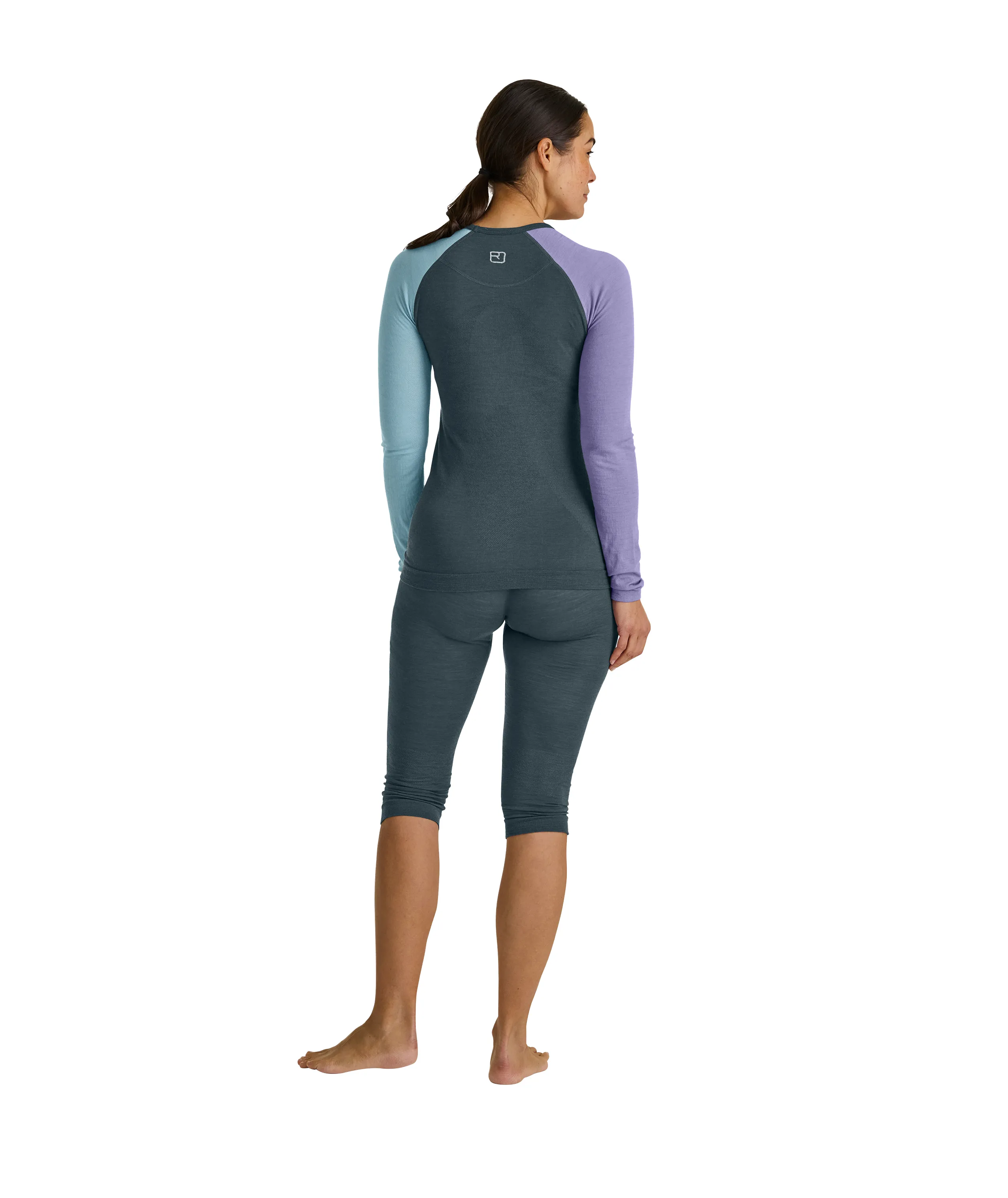 85581-120_COMP_LIGHT_LONG_SLEEVE_W-M-02.jpg 85581-120_COMP_LIGHT_LONG_SLEEVE_W-M-02.jpg