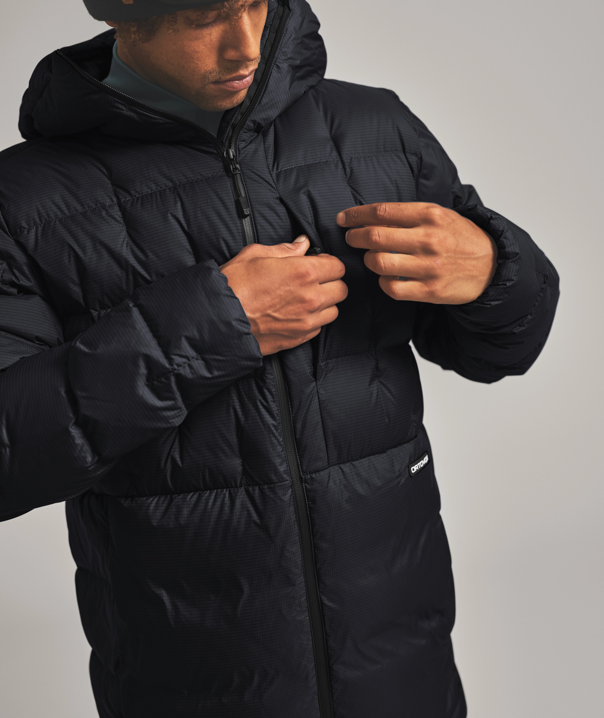 puffer jacket, hooded, zippered, dark navy, quilted