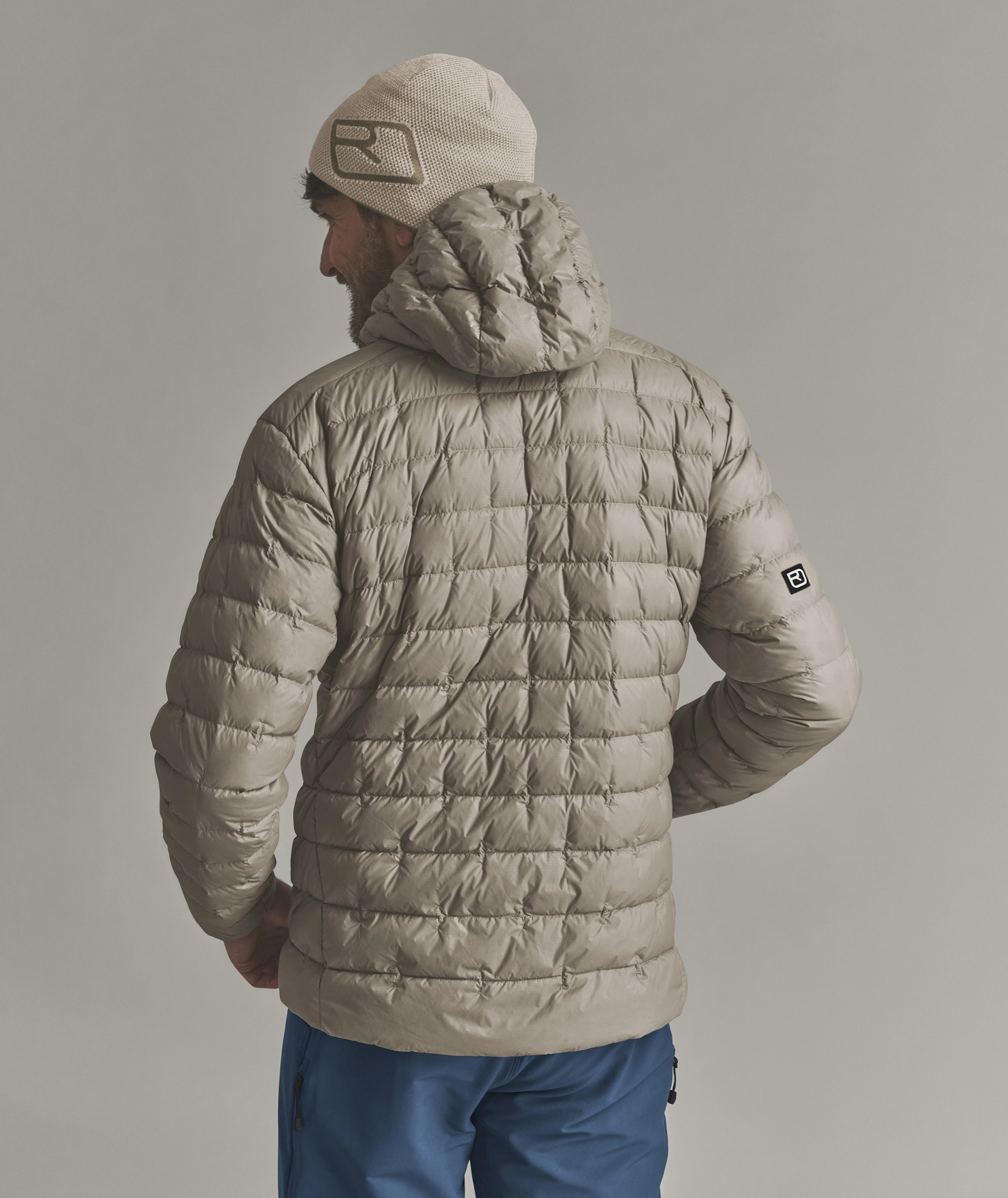 DOWNWOOL 180 HOODED JACKET M DOWNWOOL 180 HOODED JACKET M