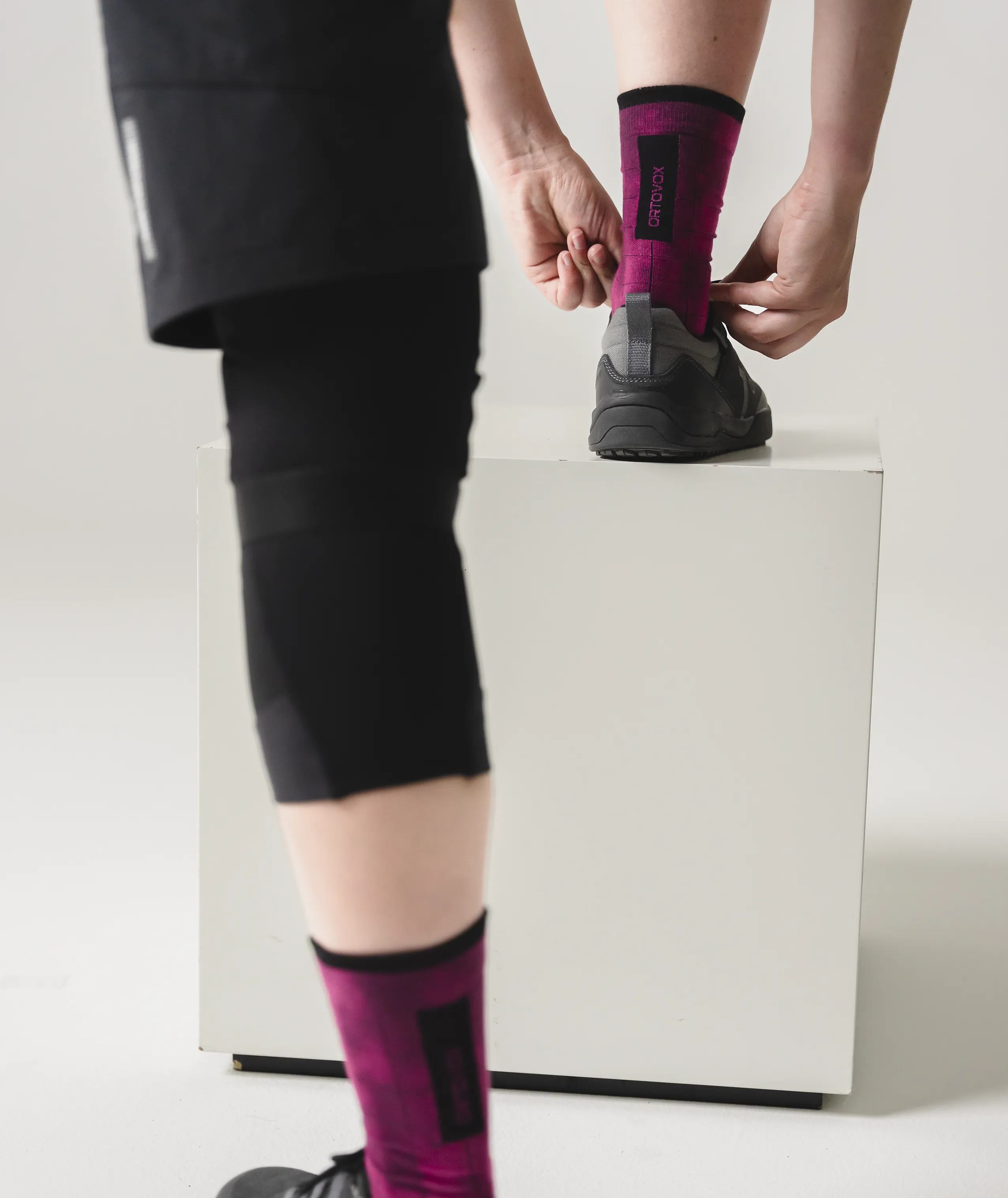 55182-MTB_MID_SOCK_W-D-02.png