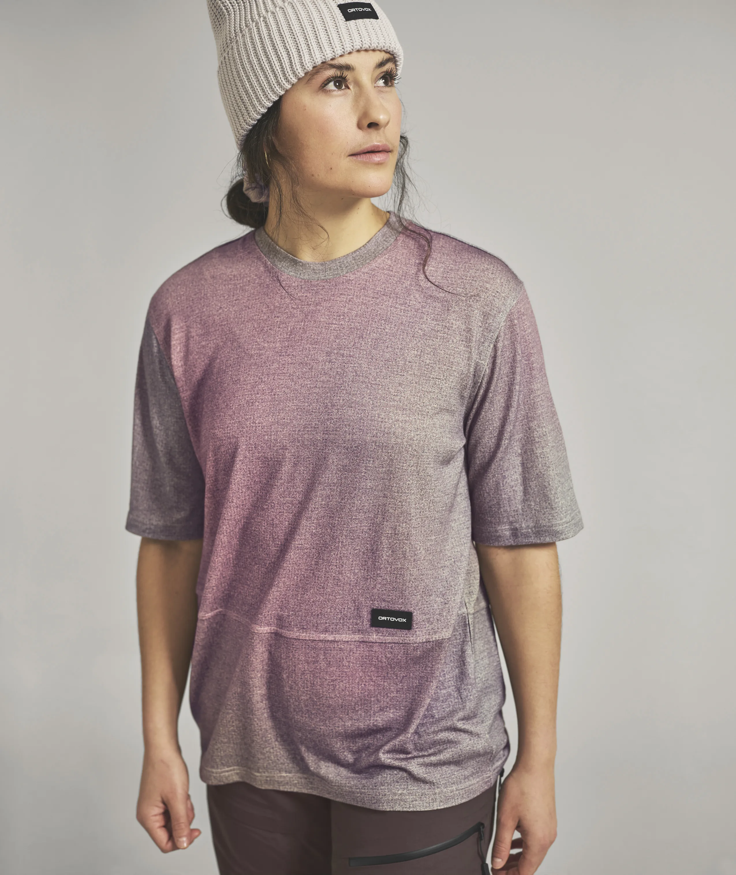 83084-185_MERINO_PATCH_PRINT_TS_W-D-02.jpg 83084-185_MERINO_PATCH_PRINT_TS_W-D-02.jpg