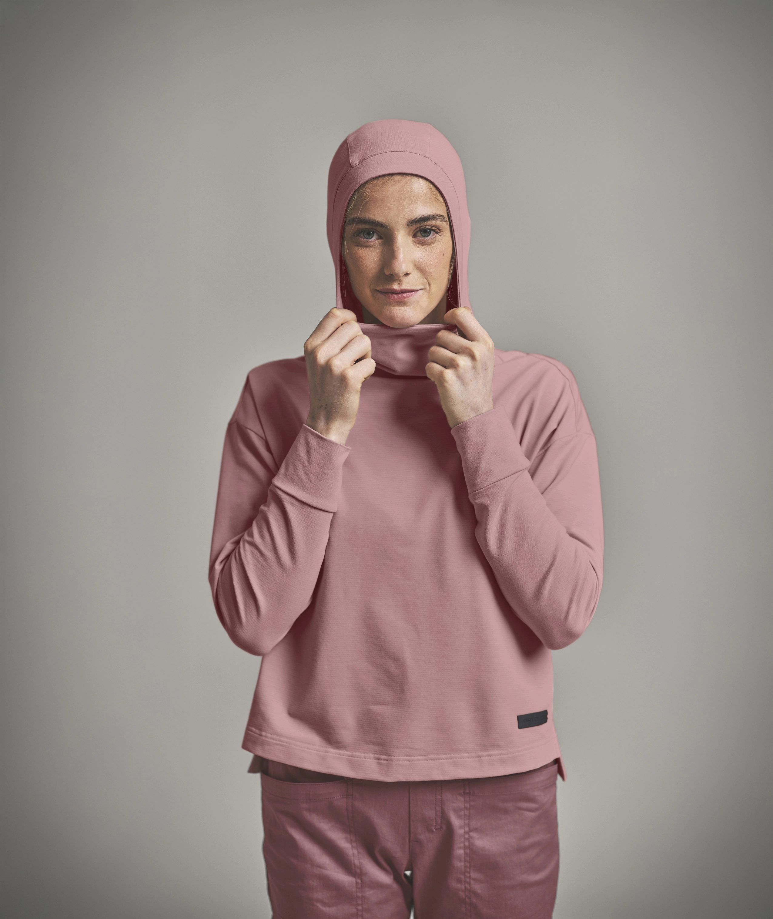 87124-35401-AFFINITY_HOODY_W-D-03.jpg 87124-35401-AFFINITY_HOODY_W-D-03.jpg, hijab, headscarf, pink, longsleeve, hooded