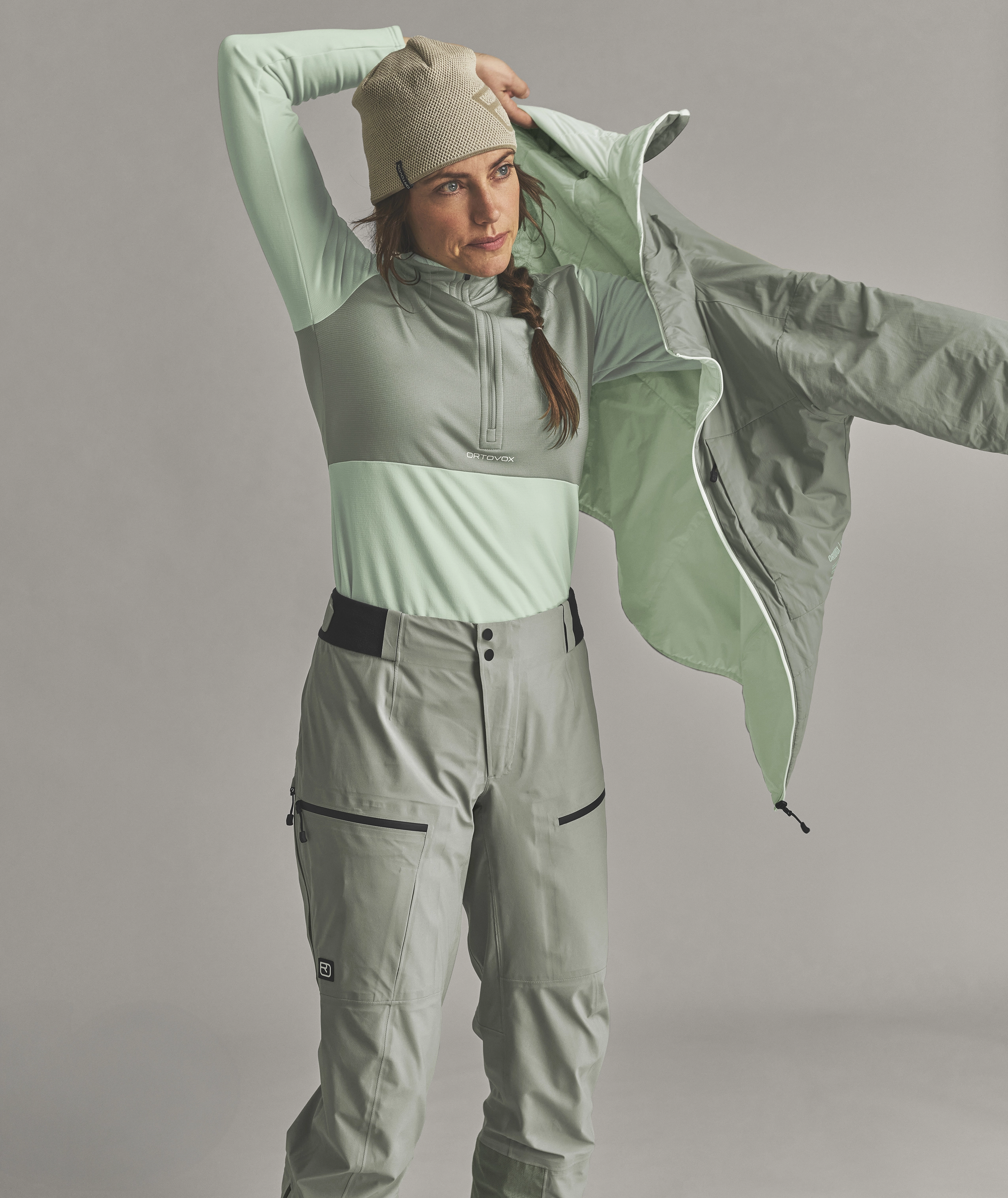 ORTLER METAWOOL 60 REV JKT W ORTLER METAWOOL 60 REV JKT W
