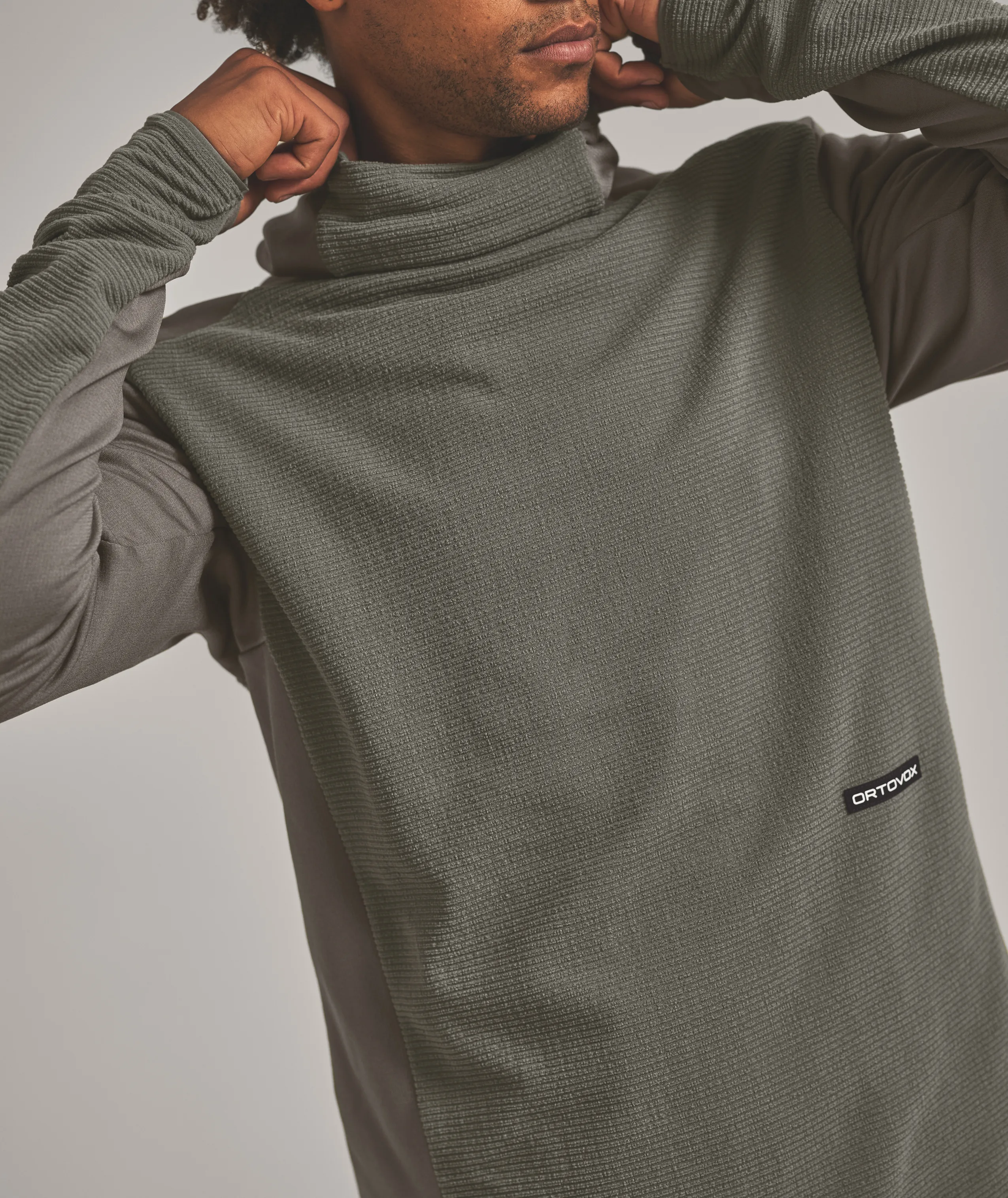 87260-FLEECE_CORD_HOODIE_M-D-02.jpg 87260-FLEECE_CORD_HOODIE_M-D-02.jpg