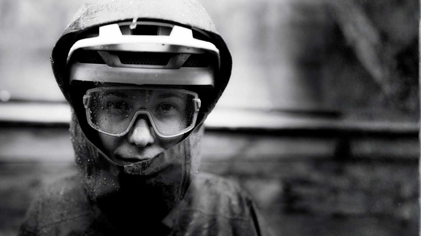 goggles, rain gear, hooded jacket, rain droplets, protective eyewear