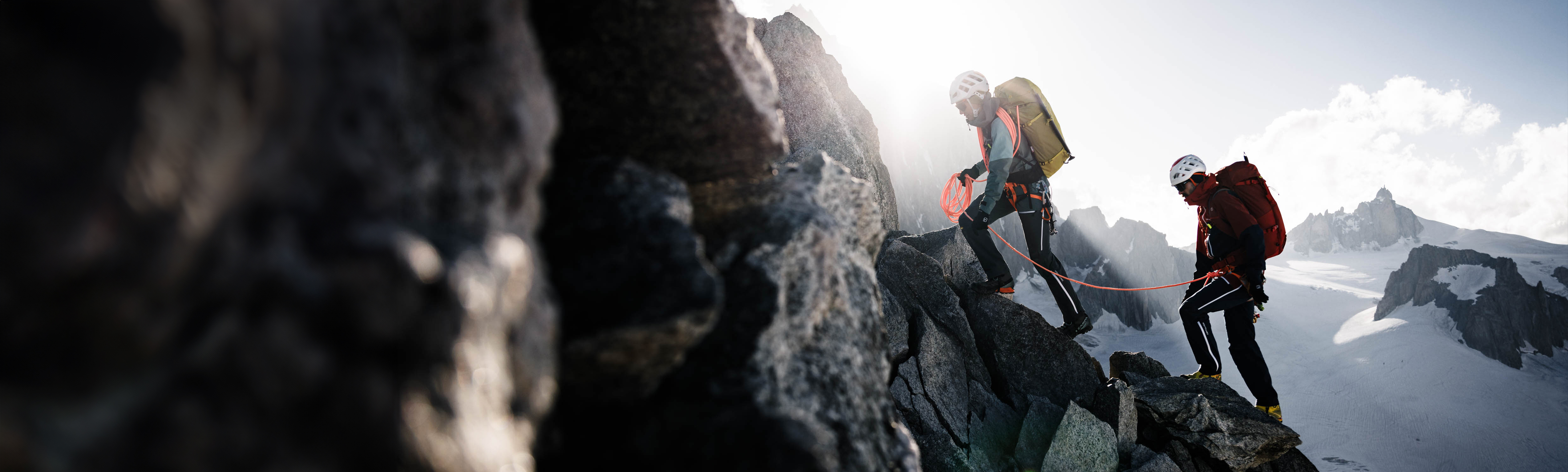 Herren_Hochtour_5000x1506 Helmet, Outdoors, Person, Glove, Shoe