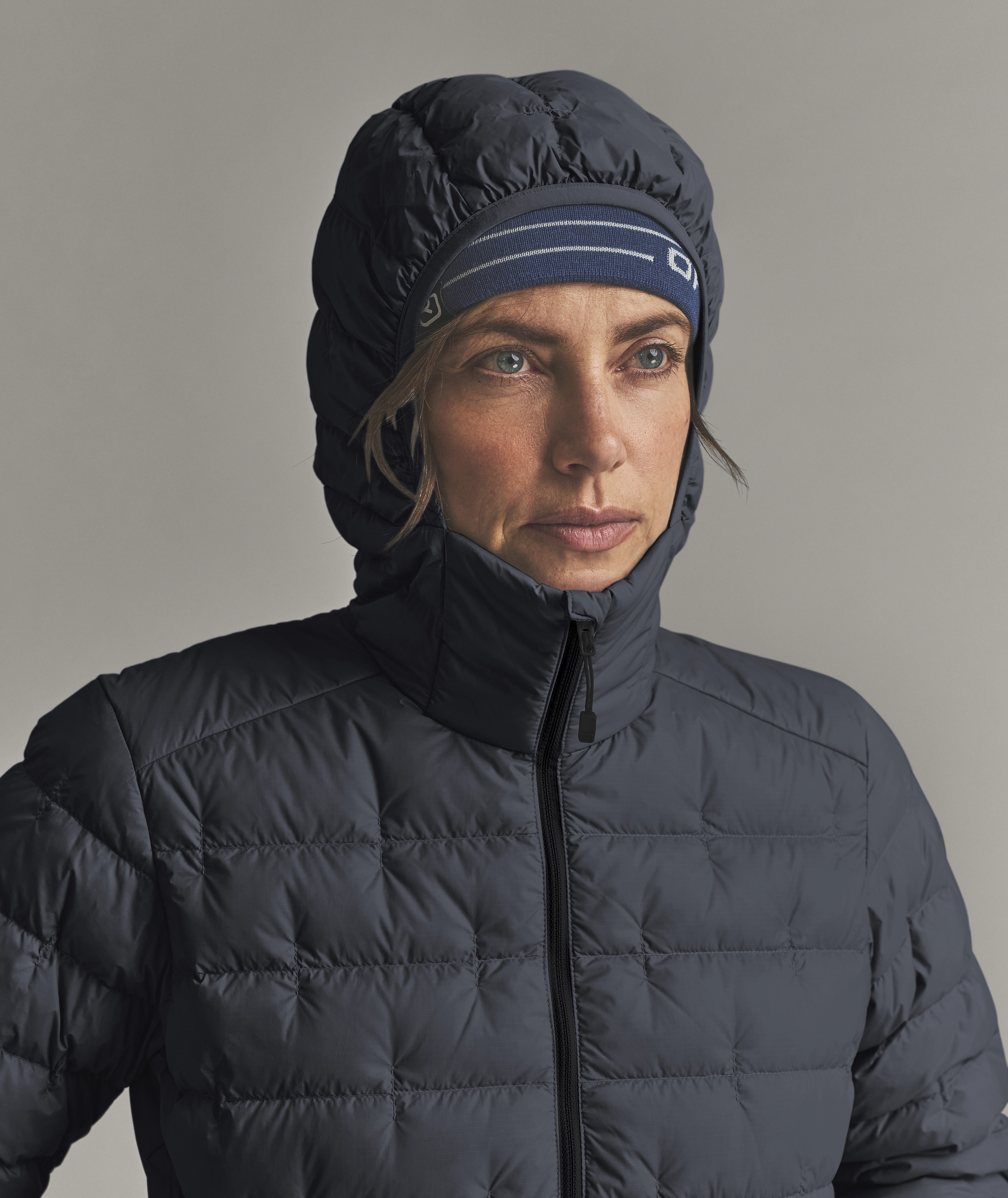 DOWNWOOL 180 HOODED JACKET W