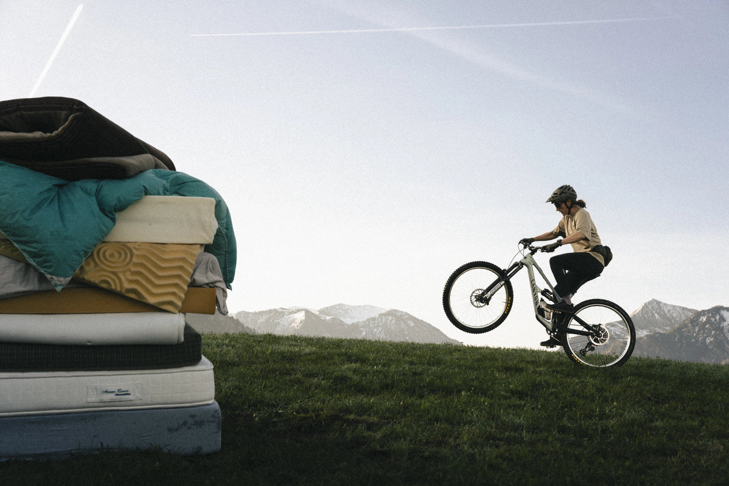 DSC01890_T2T_SS27_TomKieslich_MedRes bicycle, mountain bike, exercise, outdoor activity, helmet