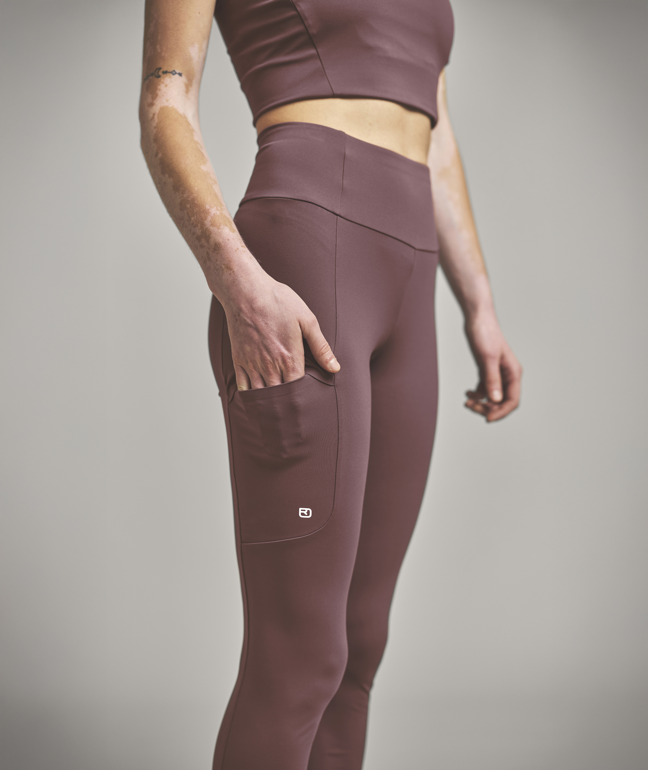 66010-ALL_MOUNTAIN_TIGHTS_W-D-02.jpg 66010-ALL_MOUNTAIN_TIGHTS_W-D-02.jpg