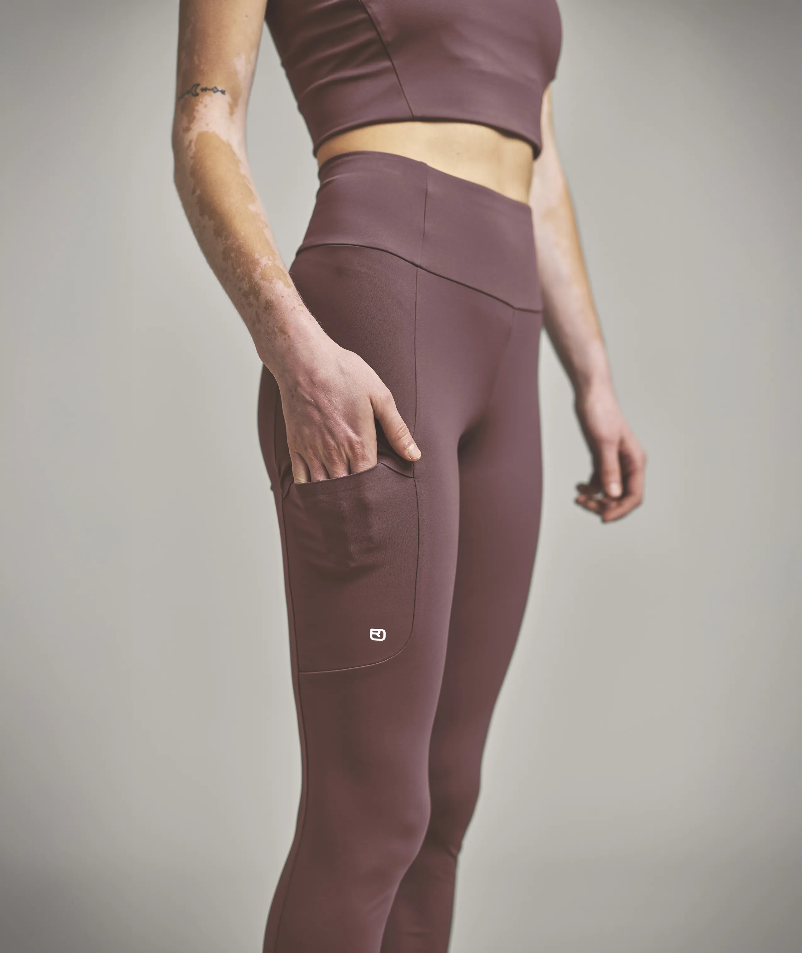 66010-ALL_MOUNTAIN_TIGHTS_W-D-02.jpg 66010-ALL_MOUNTAIN_TIGHTS_W-D-02.jpg