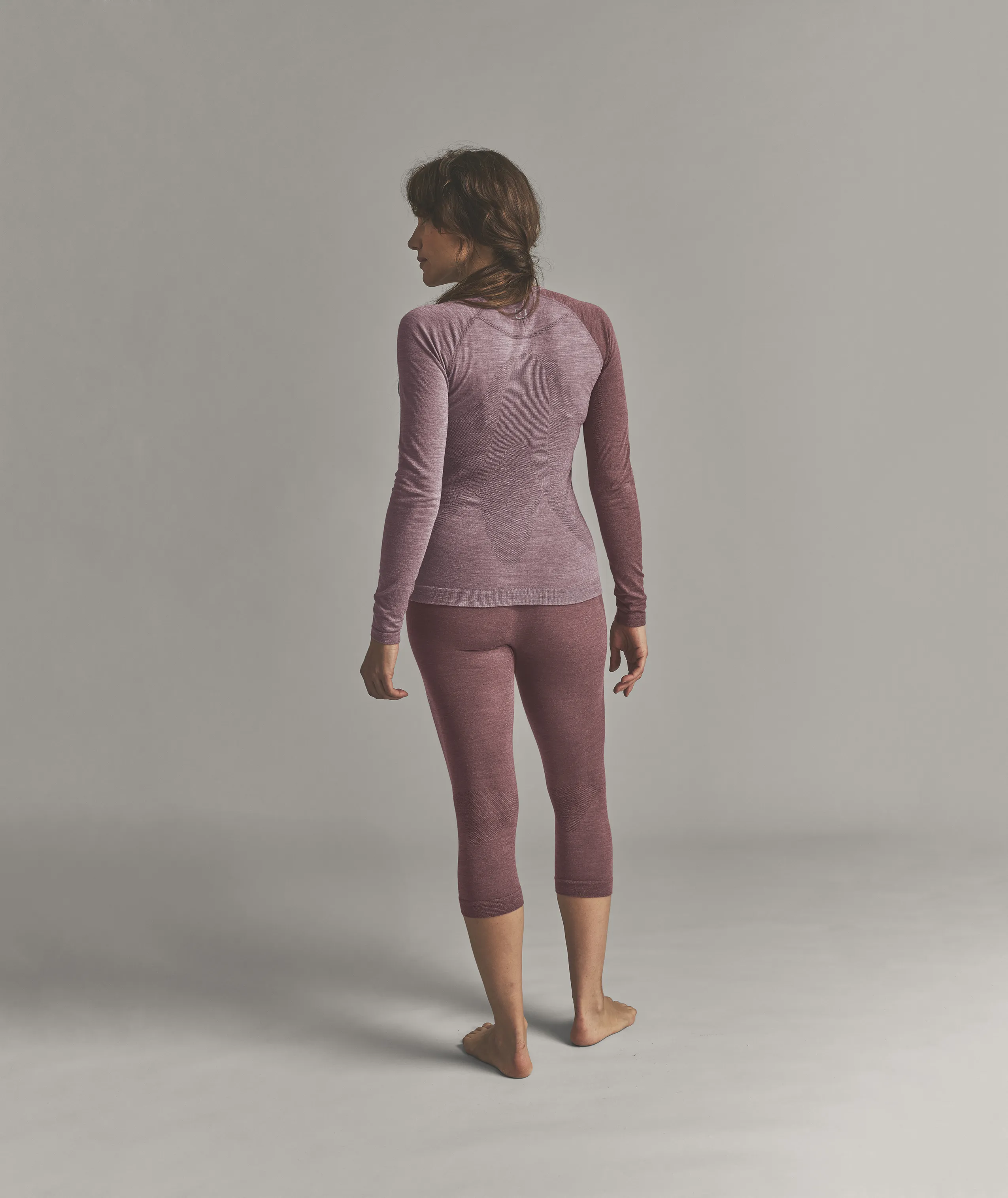 long-sleeve top, athletic wear, mauve, lavender pink, leggings