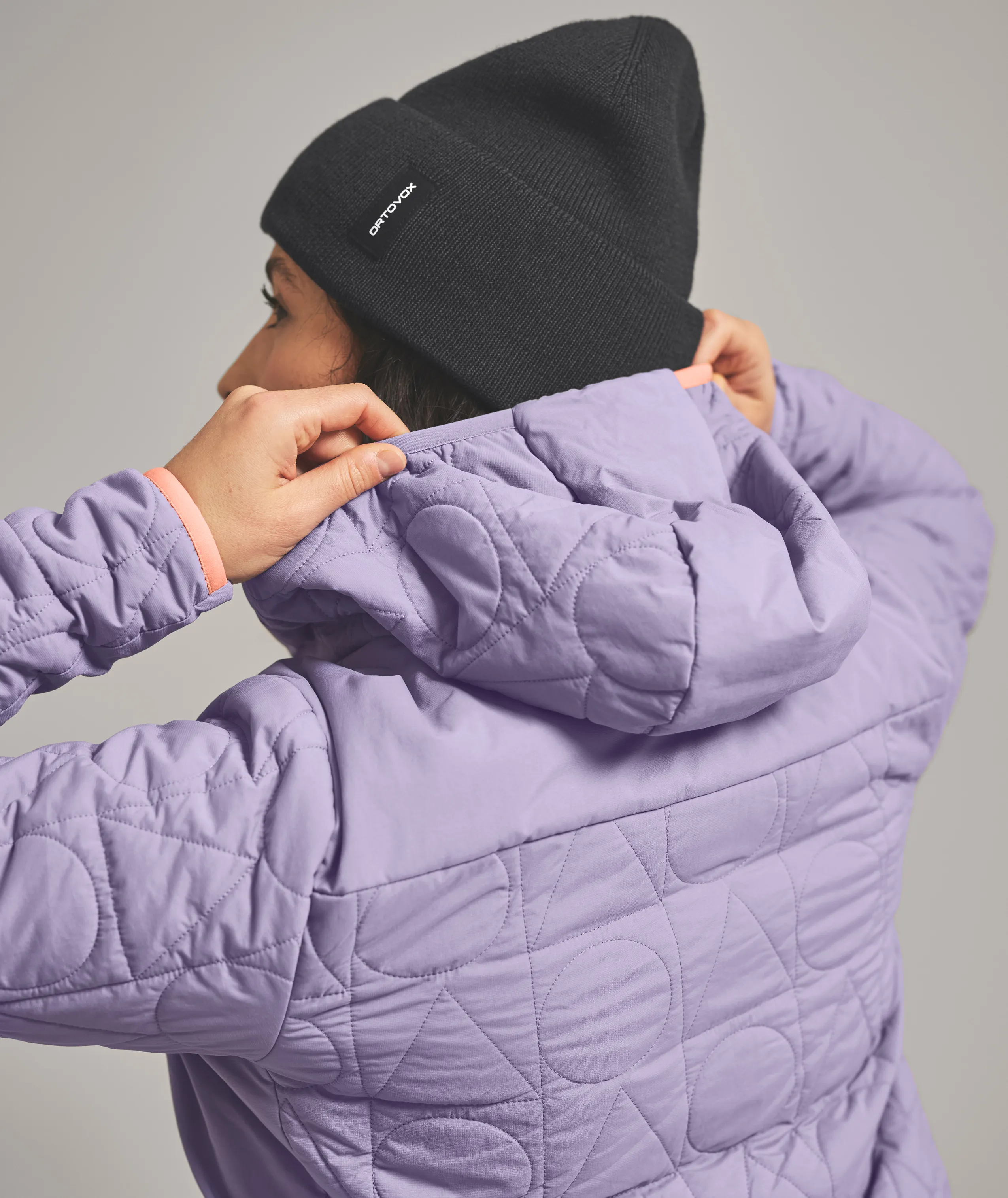 70883-RAVINE_METAWOOL_90_JACKET_W-D-02.jpg 70883-RAVINE_METAWOOL_90_JACKET_W-D-02.jpg