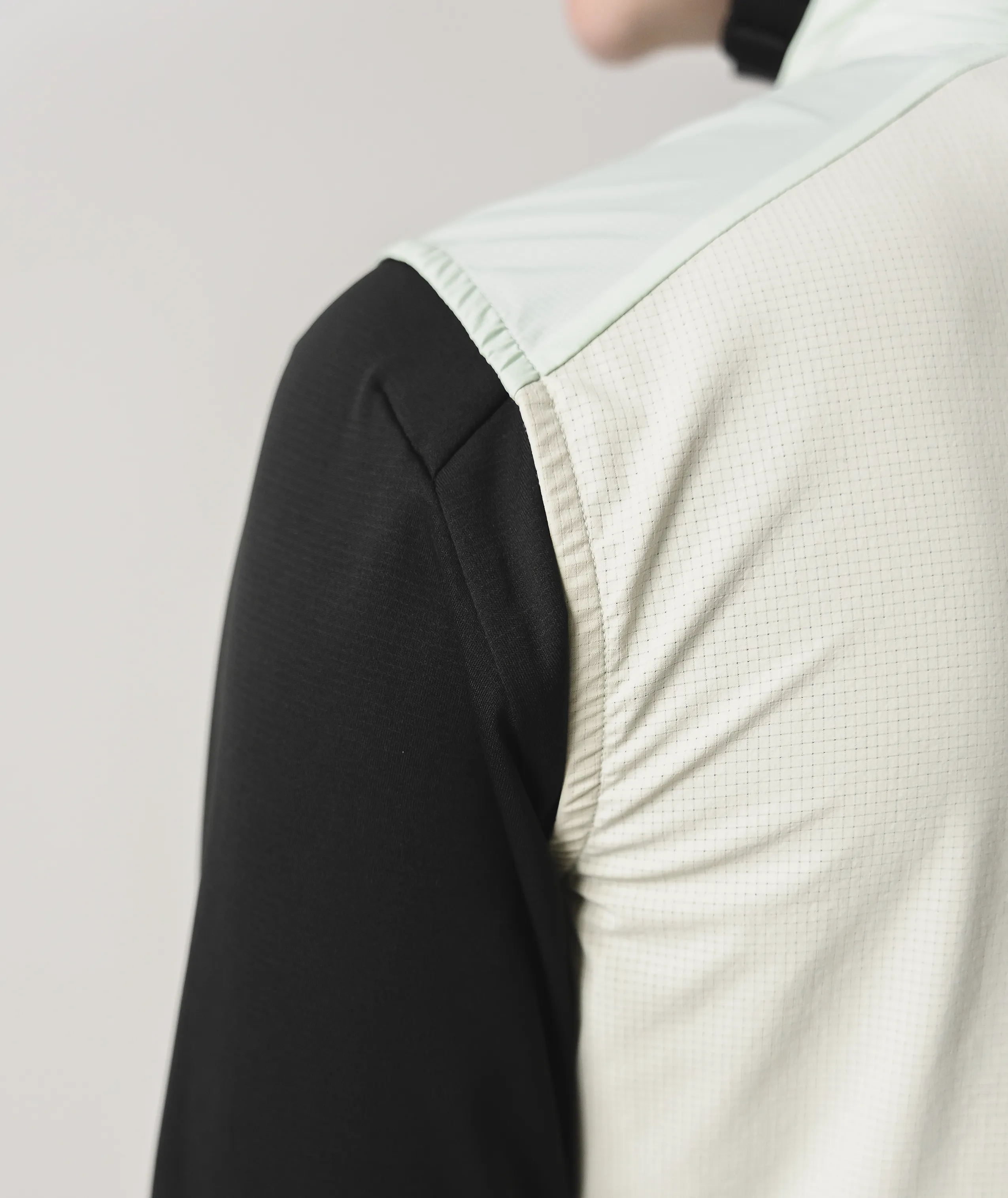 60105-SEQUENCE_WIND_VEST_W-D-05.png 60105-SEQUENCE_WIND_VEST_W-D-05.png