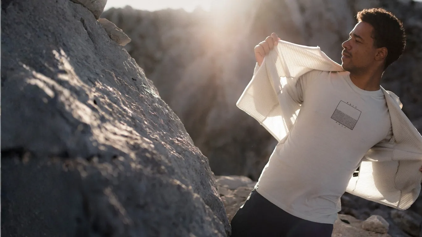 t-shirt, crewneck, long-sleeve, white, graphic, t-shirt, long-sleeve, graphic tee, beige, casual top