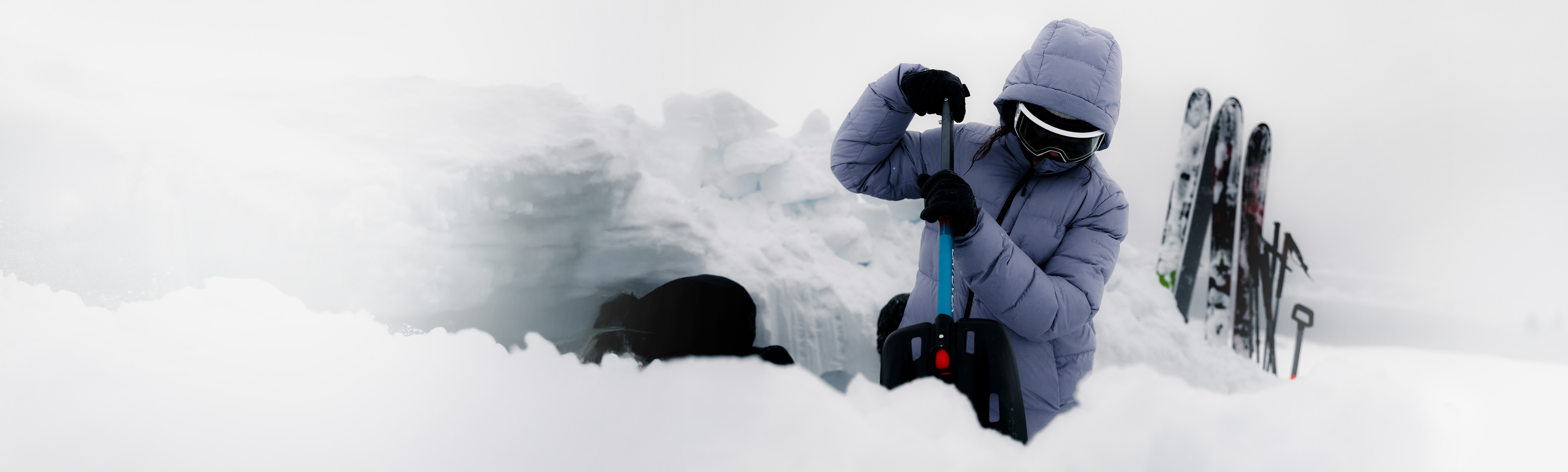 Avalanche transceiver sets Avalanche transceiver sets