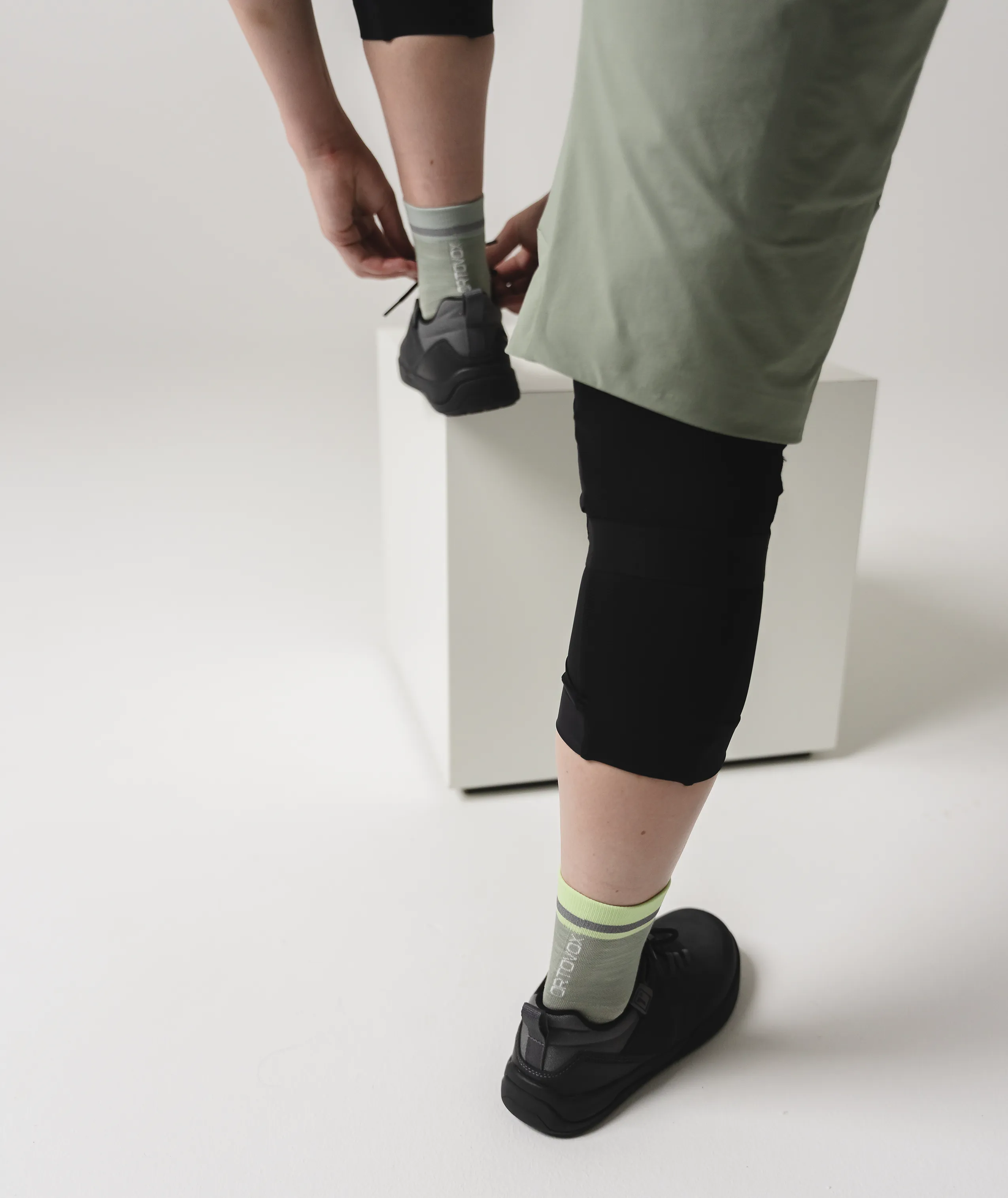 MTB QUARTER SOCK W Clothing, Hosiery, Sock