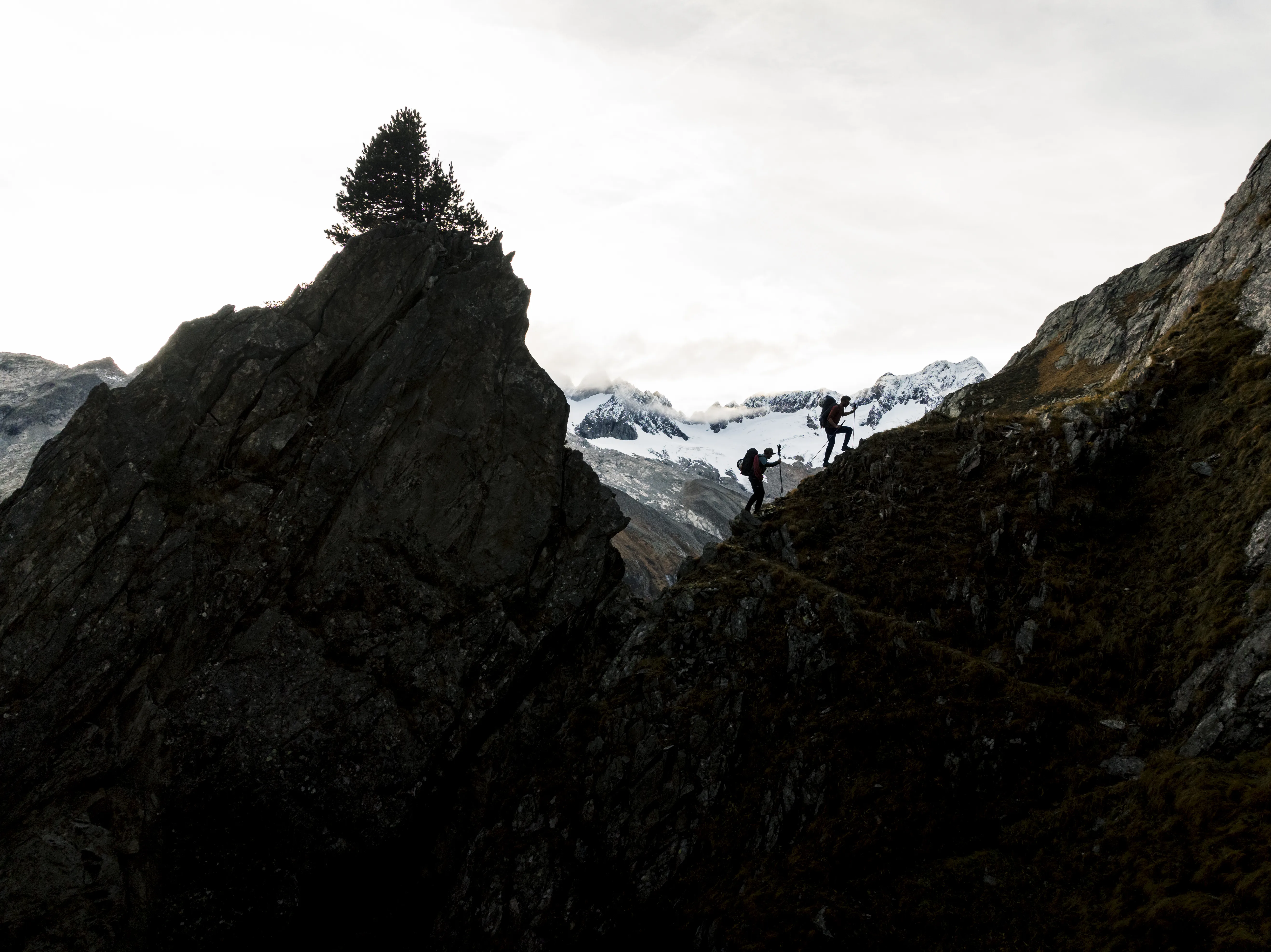 DJI_0709_Athlete-Climbing_Nacho und Mo Salbit_SS25_MaxDraeger_fullres