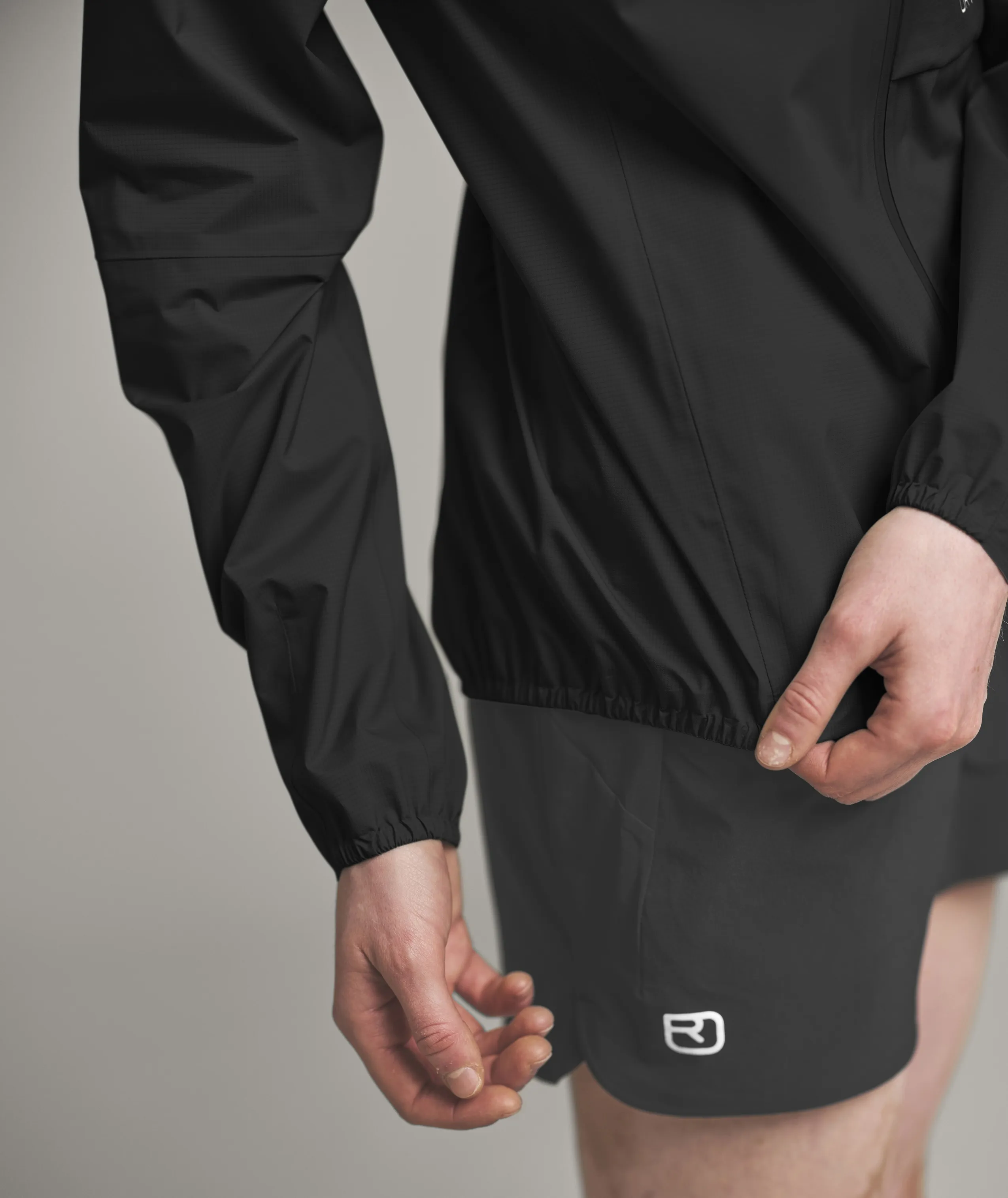 62763-90201-TRACE_2_5L_JACKET_W-D-04.jpg 62763-90201-TRACE_2_5L_JACKET_W-D-04.jpg