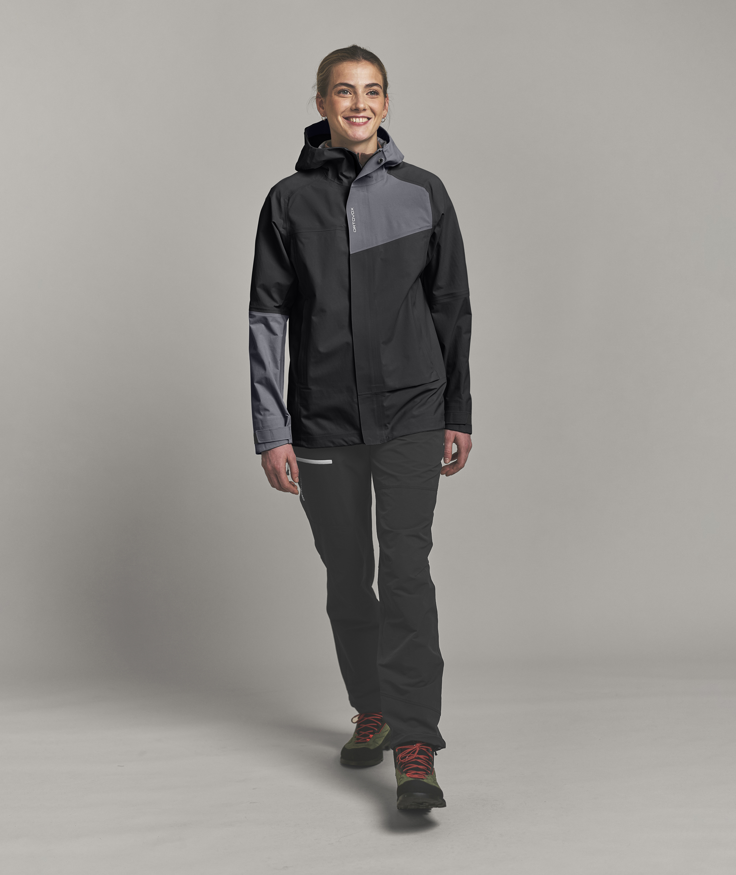 SECEDA 3L JACKET W | black raven | L | 4255736282138