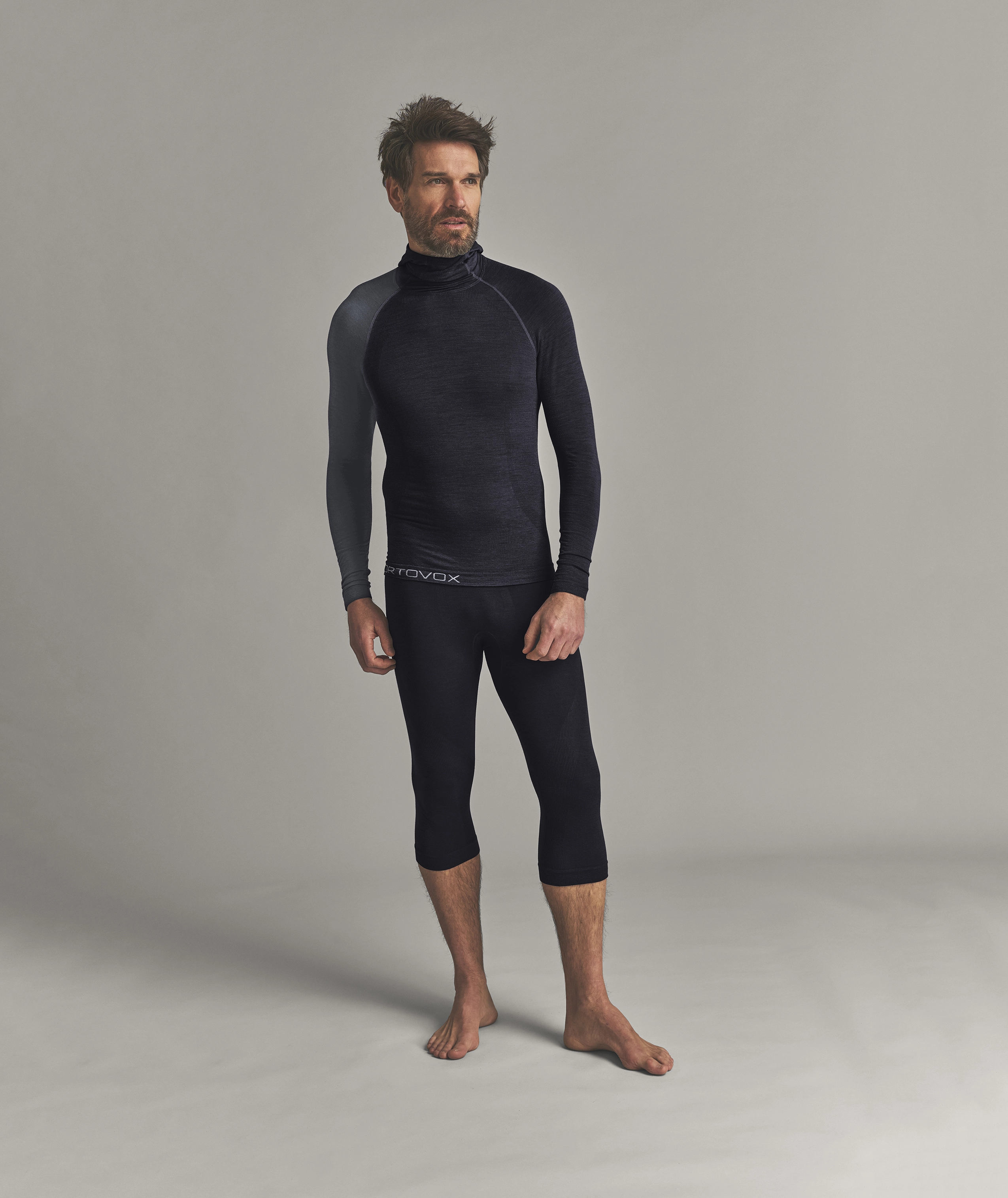 120 COMP LIGHT HOODY M base layer, long-sleeve, turtleneck, compression, monochrome