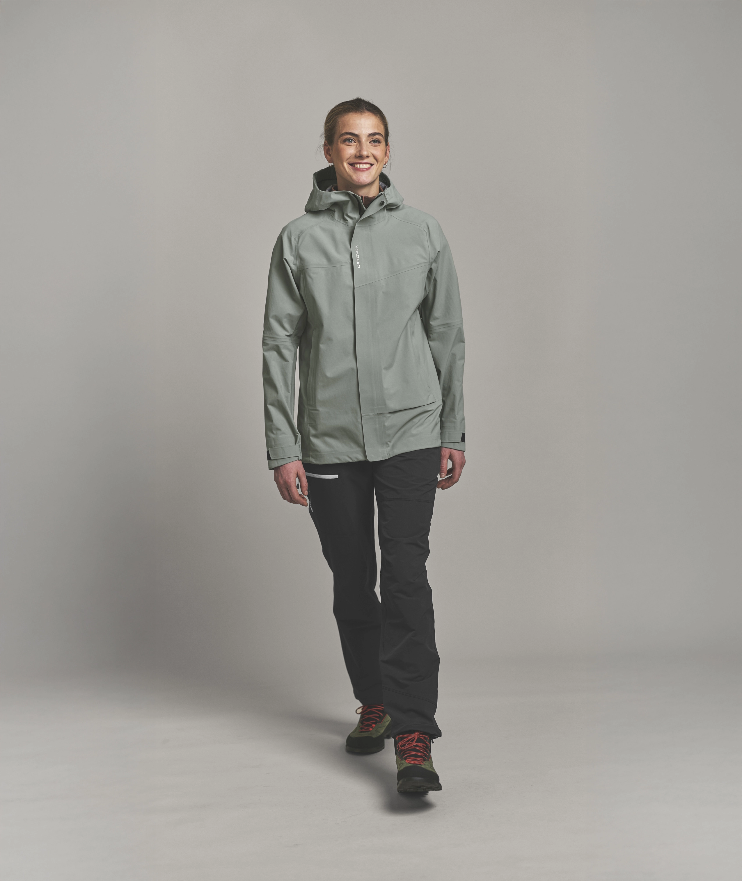70259-SECEDA_3L_JACKET_W-D-01.jpg 70259-SECEDA_3L_JACKET_W-D-01.jpg