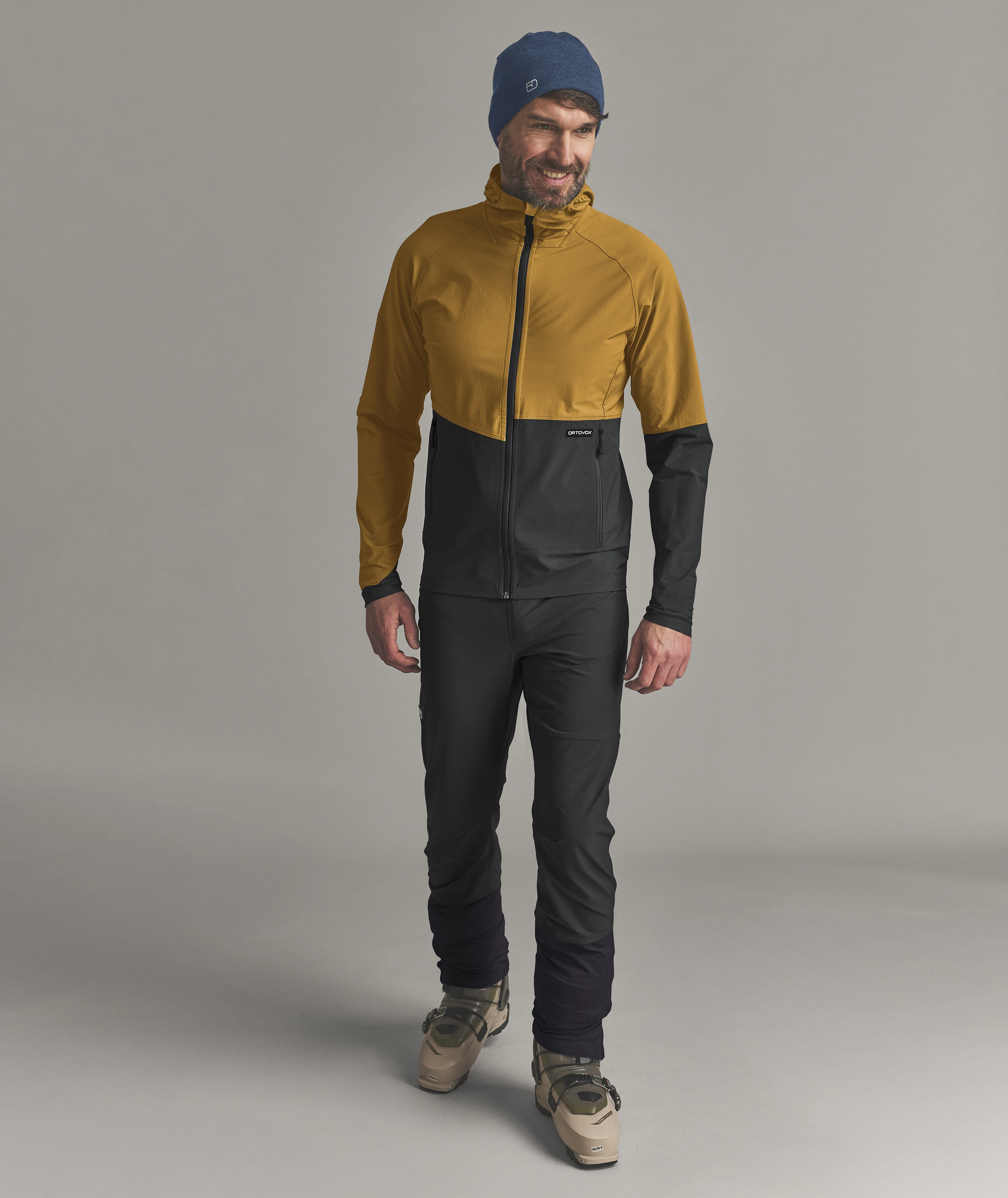 VENET SOFTSHELL HOODED JKT M VENET SOFTSHELL HOODED JKT M