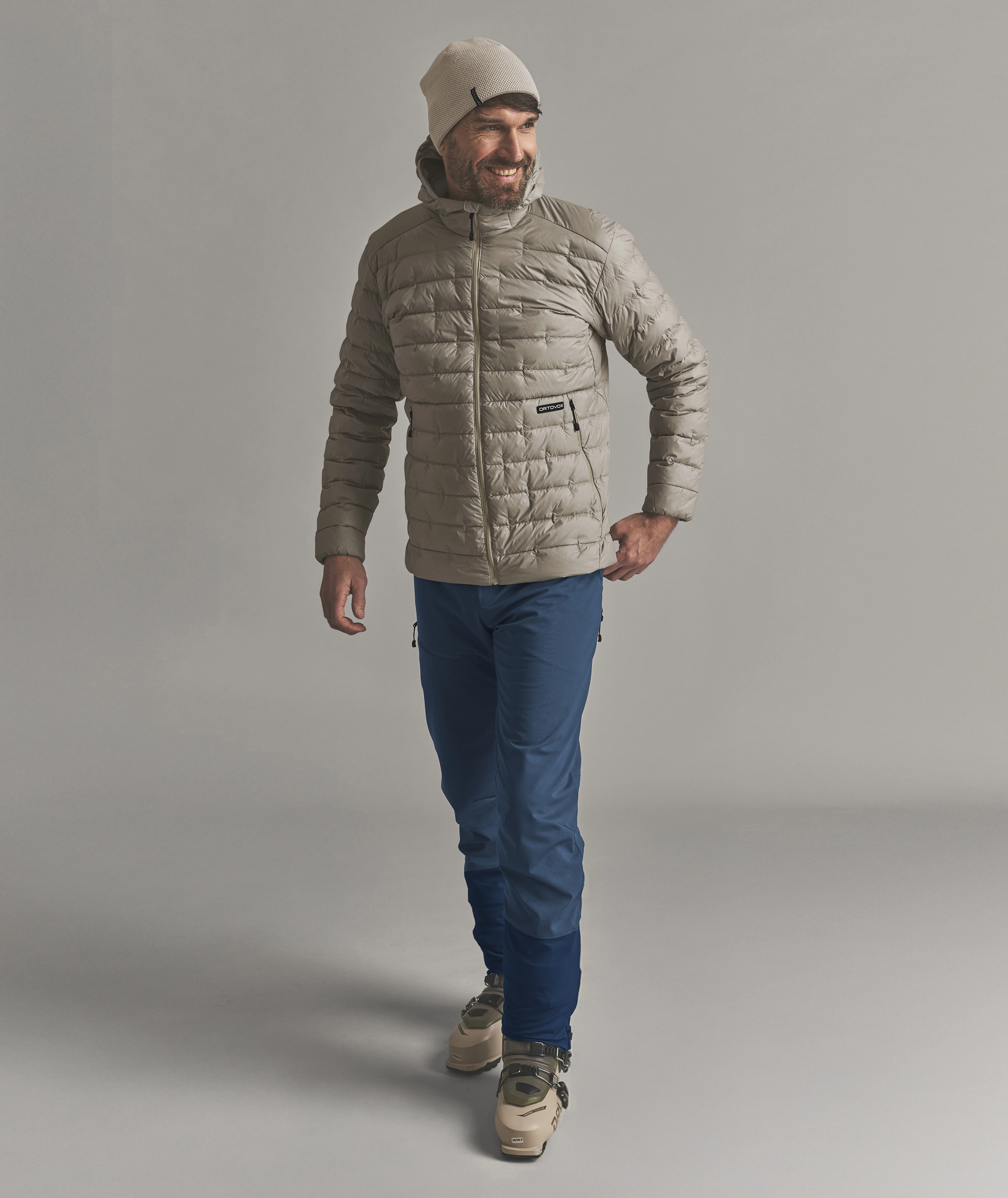 DOWNWOOL 180 HOODED JACKET M DOWNWOOL 180 HOODED JACKET M