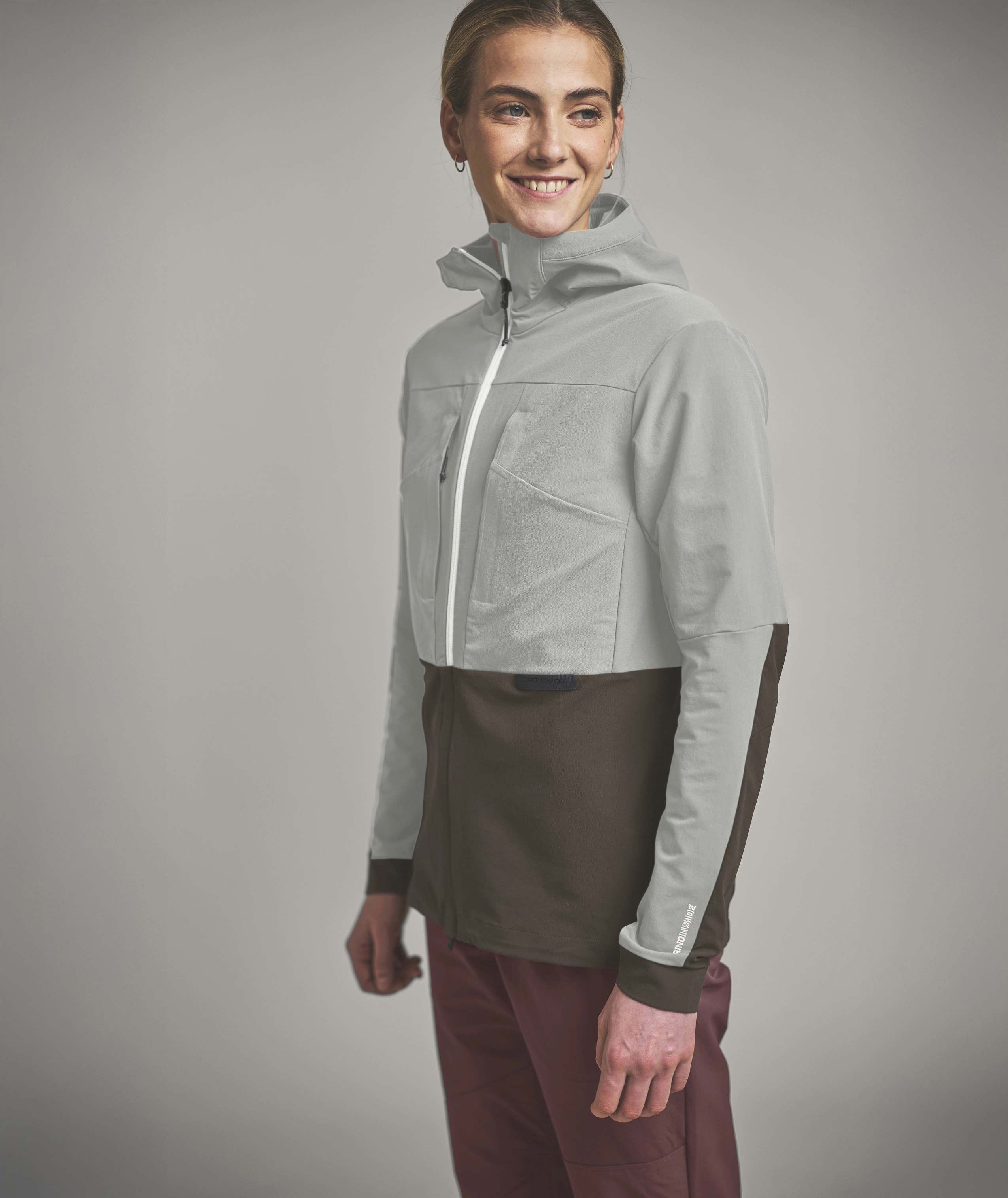 60216-63101-TRAD_PLUS_JACKET_W-D-03.jpg, jacket, soft-shell, hooded, two-tone, zipper