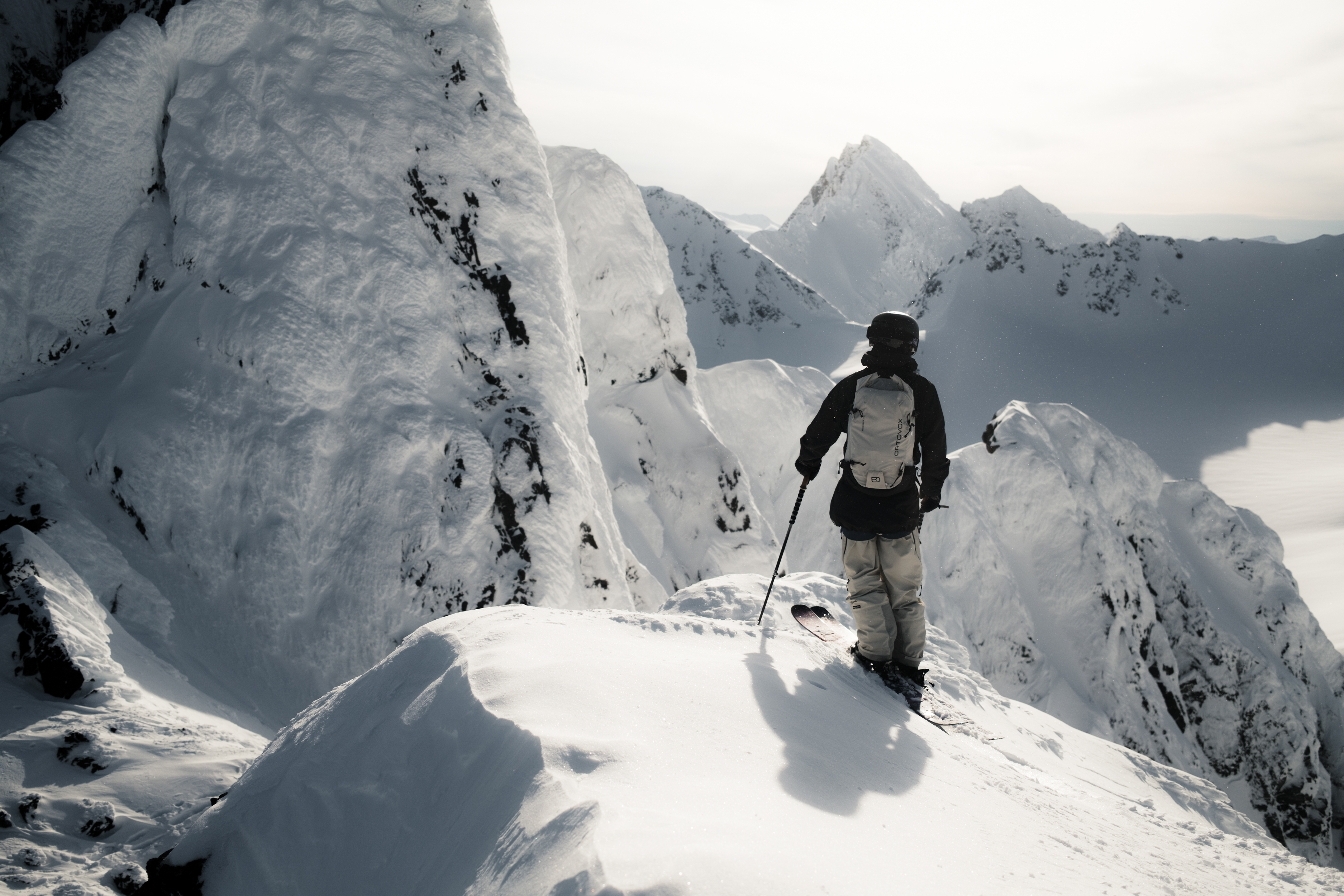 DSF7238_FREERIDE_WS2526_Norwegen_MaxDraeger_MedRes Nature, Outdoors, Piste, Helmet, Glove, Nature, Outdoors, Piste, Glove, Hiking, Nature, Outdoors, Piste, Glove, Hiking, Nature, Outdoors, Piste, Glove, Hiking, Nature, Outdoors, Piste, Glove, Hiking